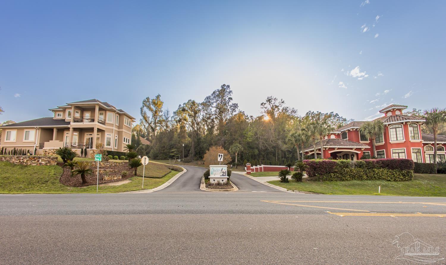 3033 Pelican Ln