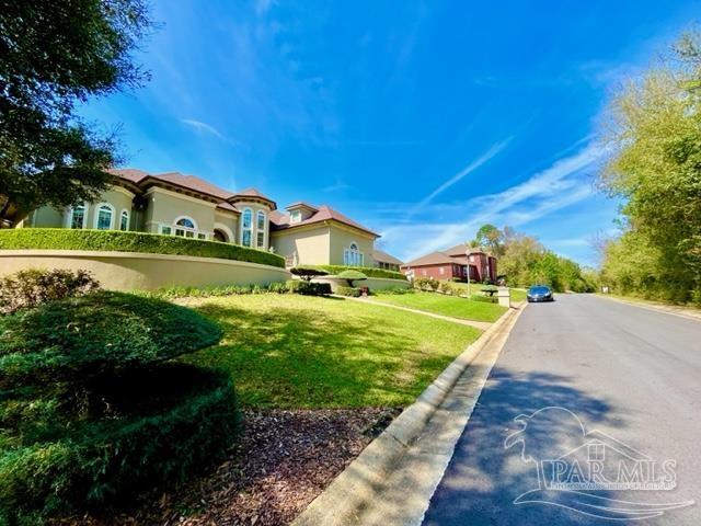 3033 Pelican Ln