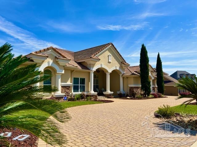 3033 Pelican Ln