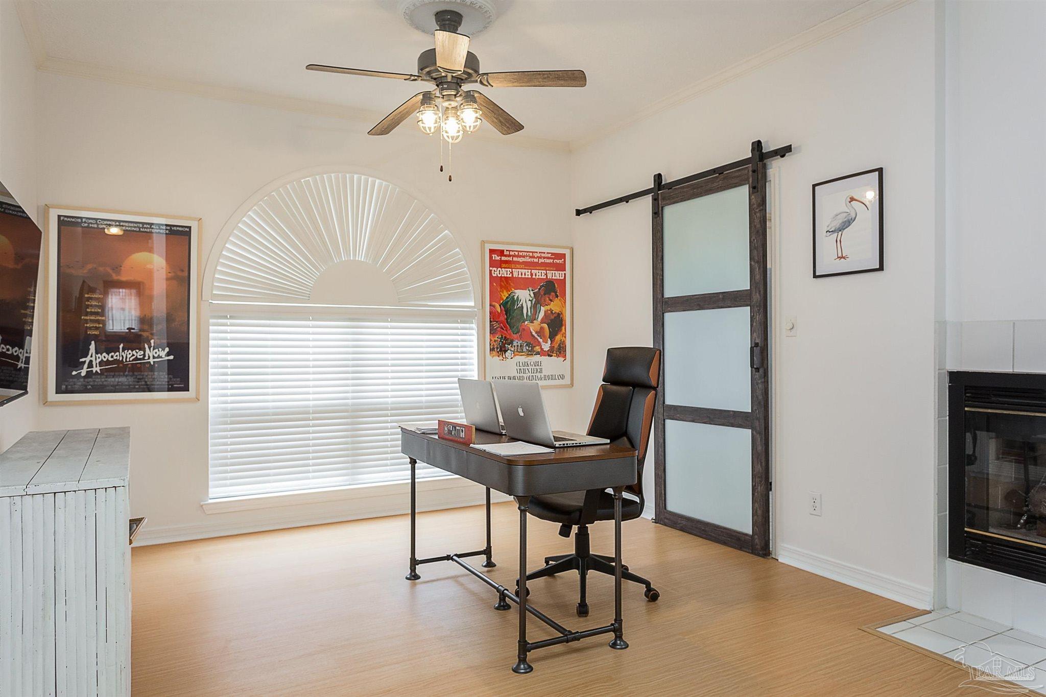4068 Longwood Cir