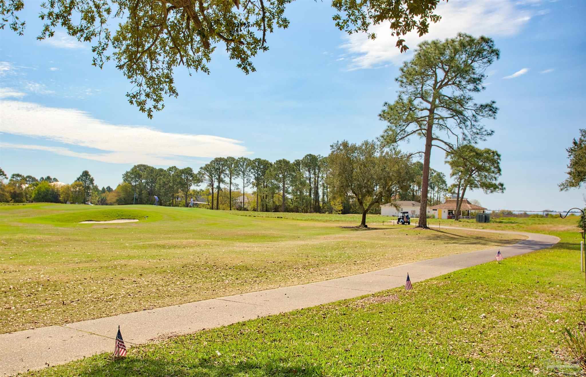 4068 Longwood Cir