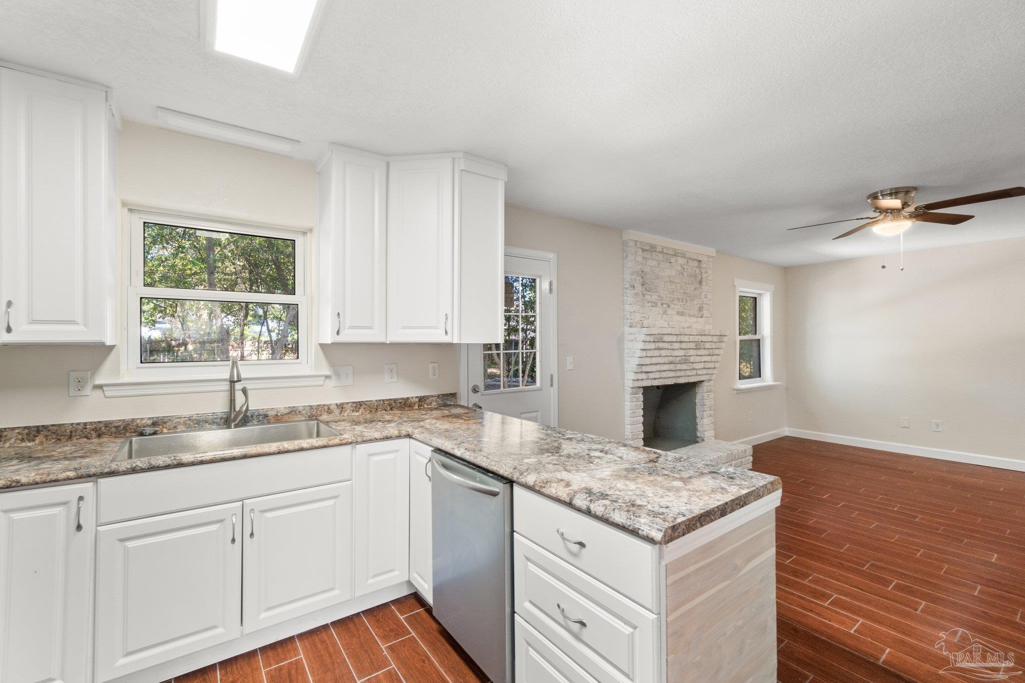 8230 Ridgefield Rd