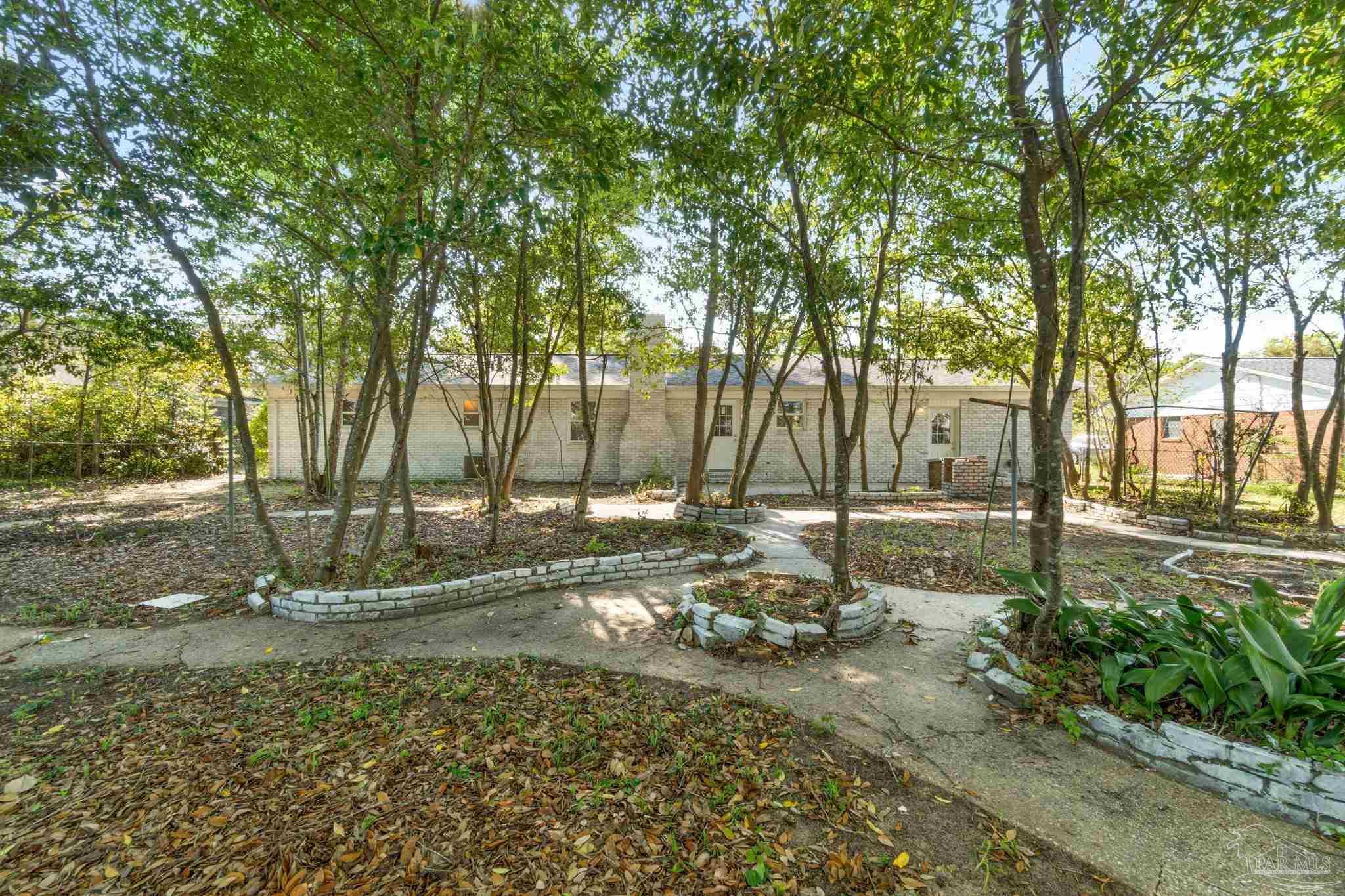 8230 Ridgefield Rd