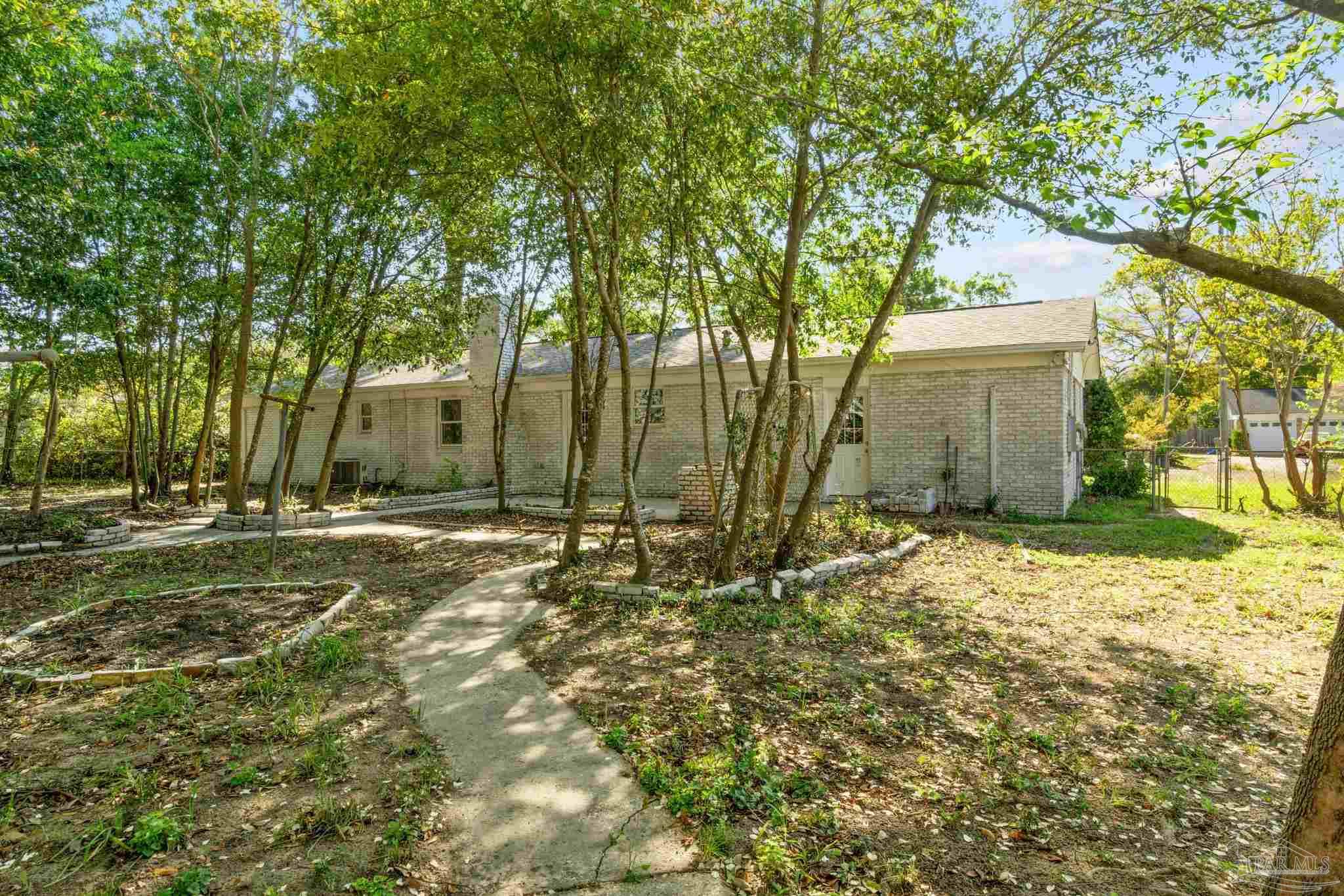 8230 Ridgefield Rd