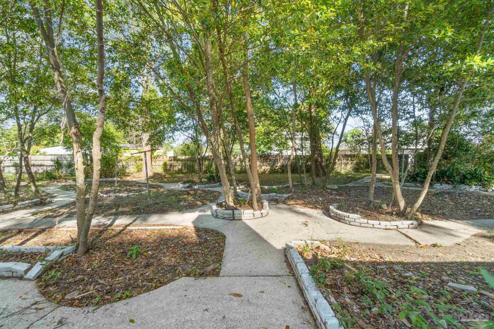 8230 Ridgefield Rd