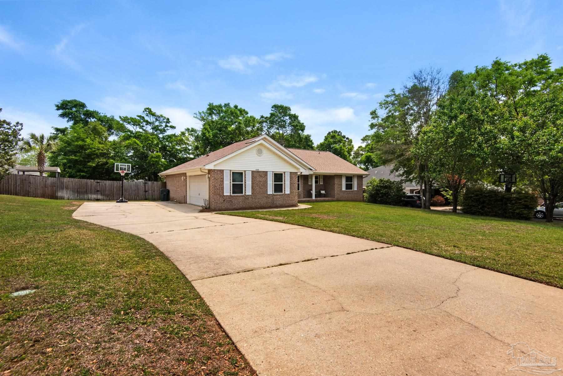 5949 Ridgeview Dr