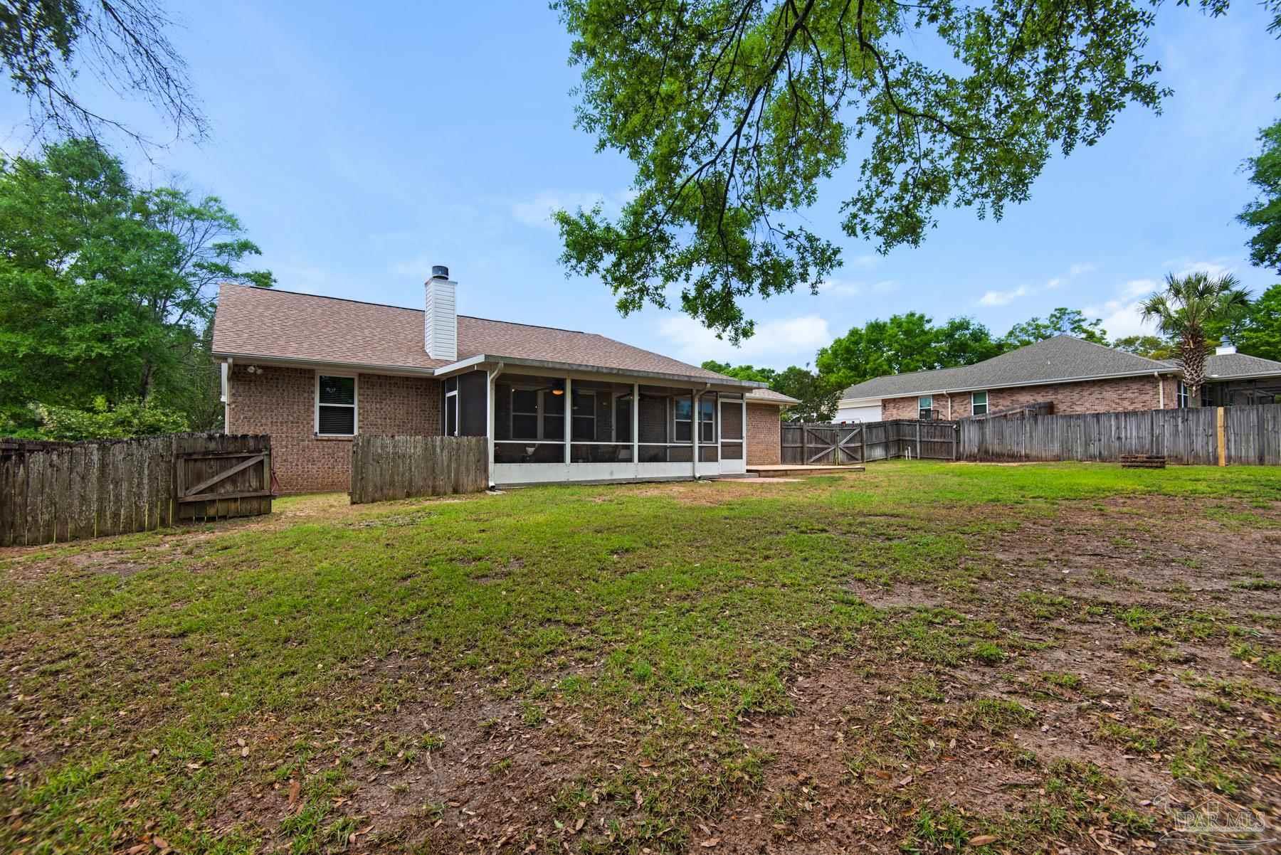 5949 Ridgeview Dr