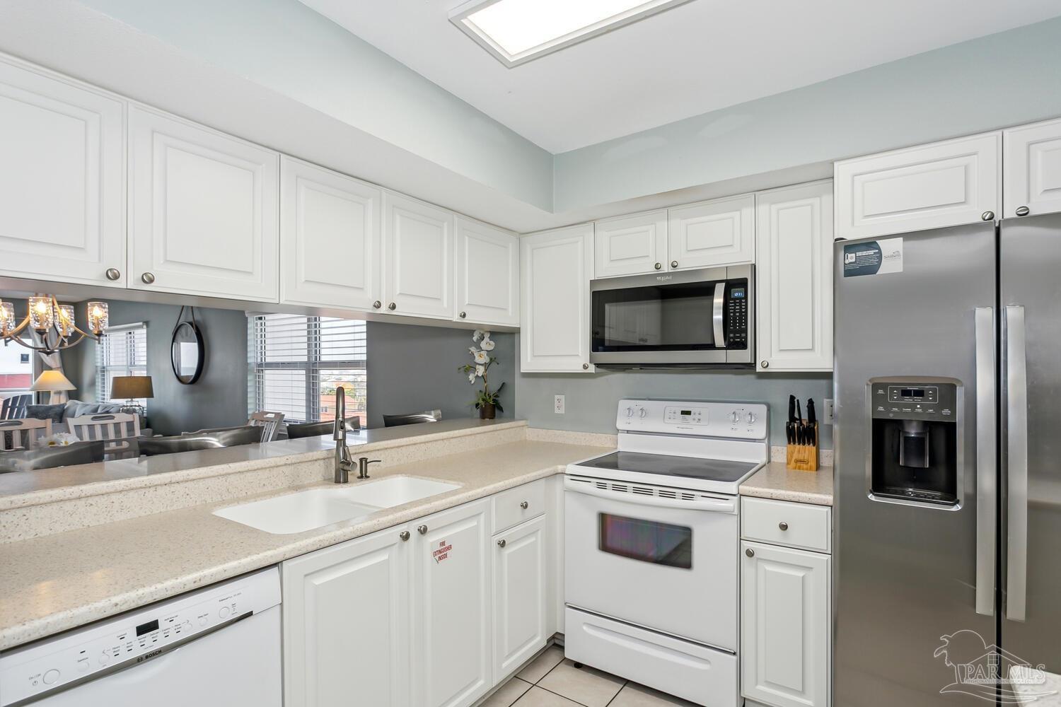 1600 Via Deluna Dr # B Unit: 608-B