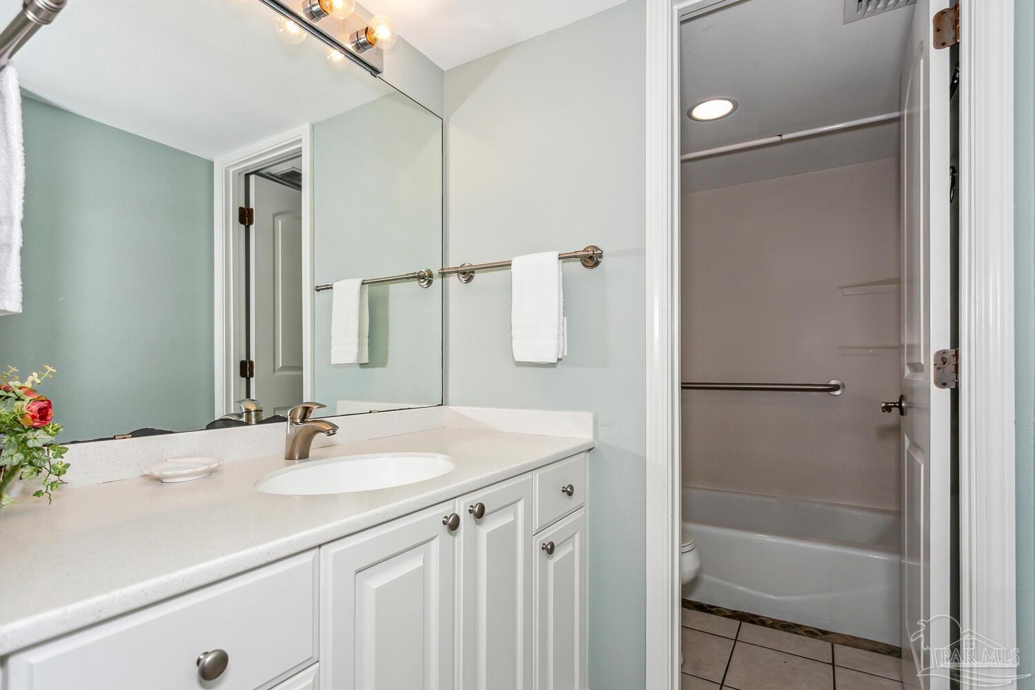 1600 Via Deluna Dr # B Unit: 608-B