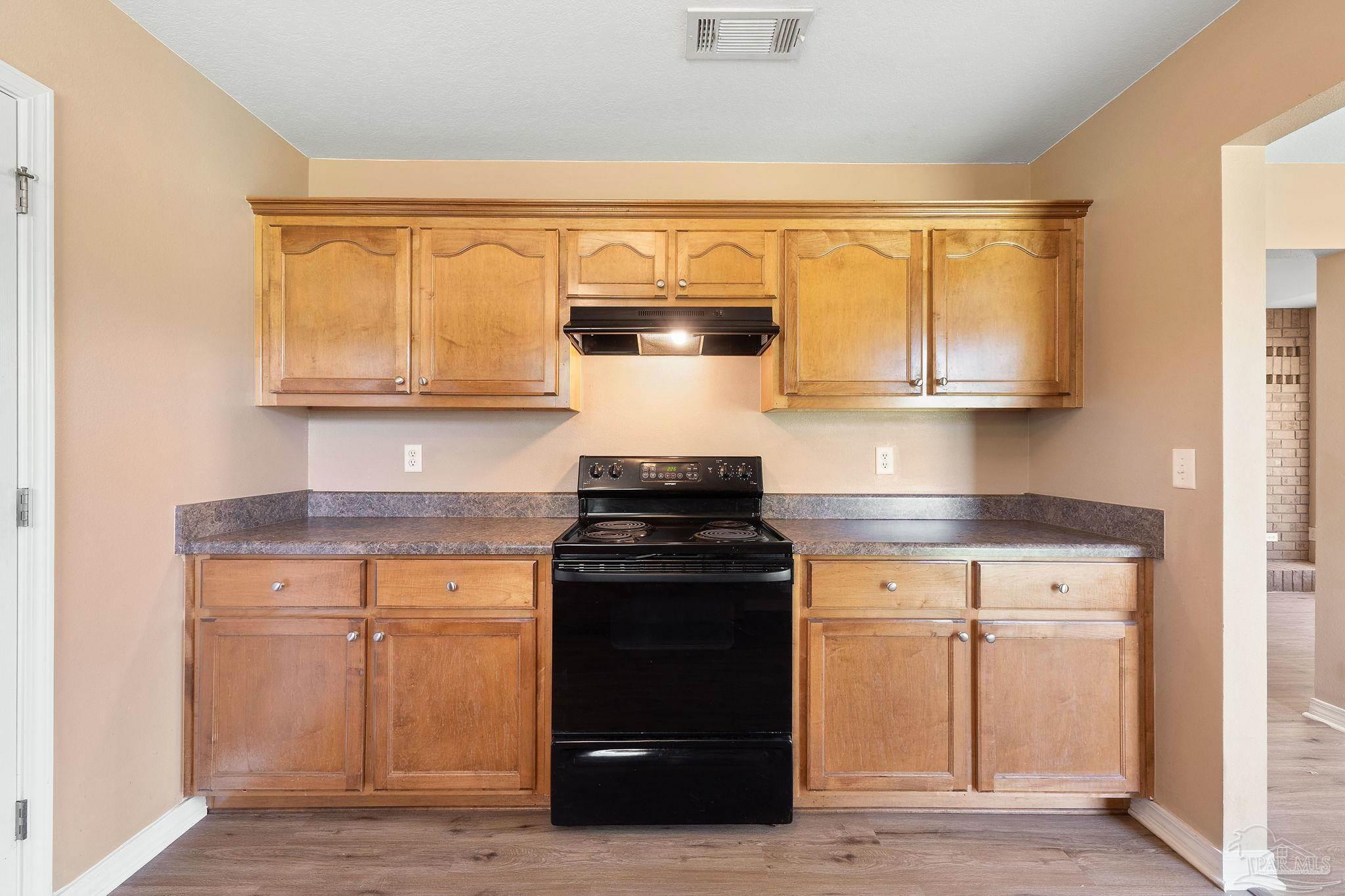 8553 Honeybee Ln
