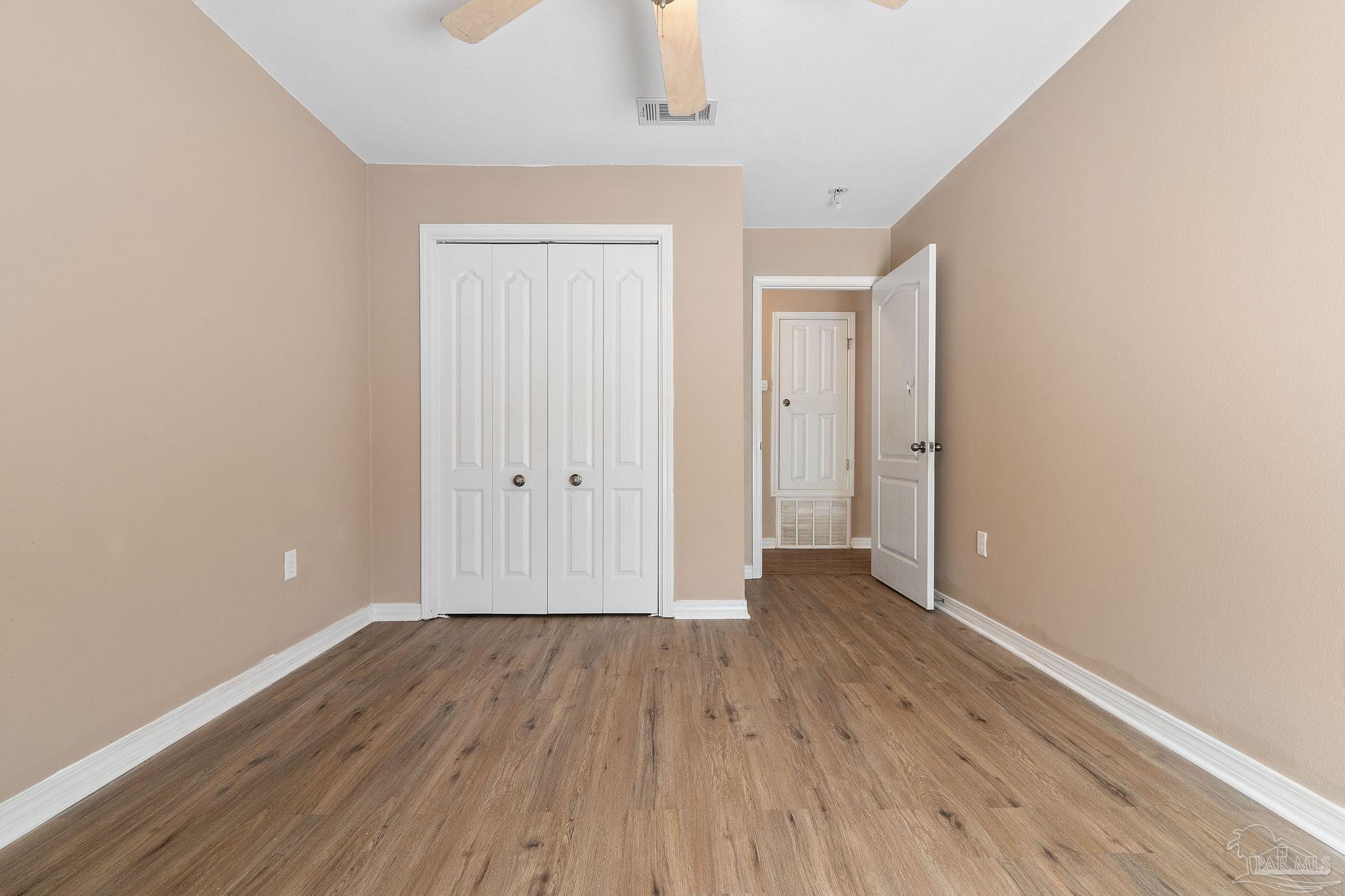 8553 Honeybee Ln