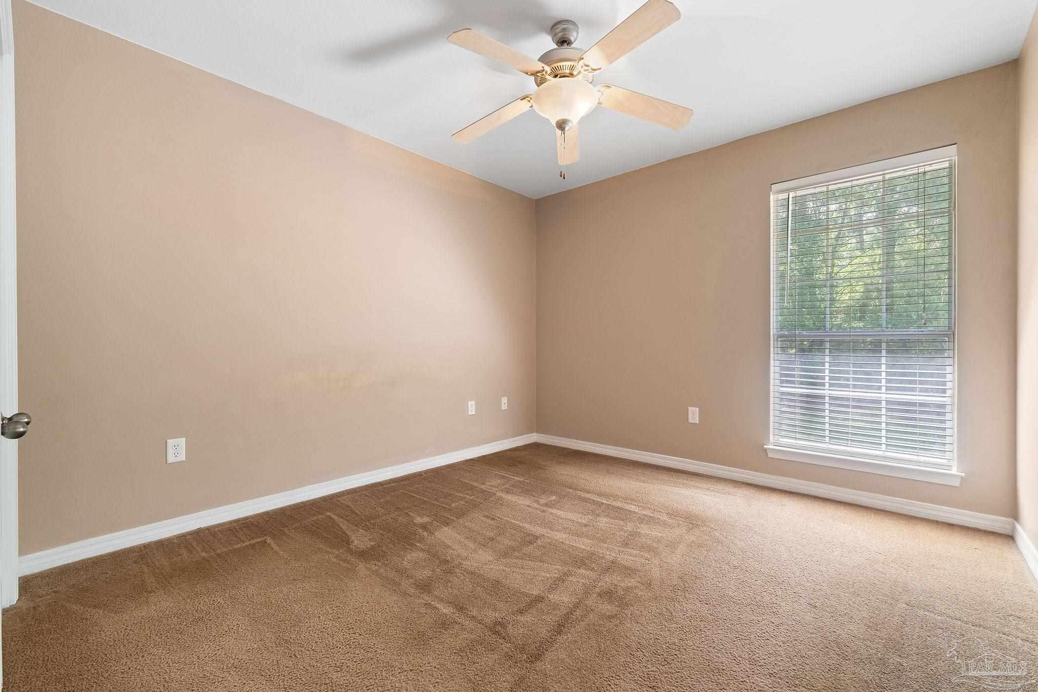 8553 Honeybee Ln