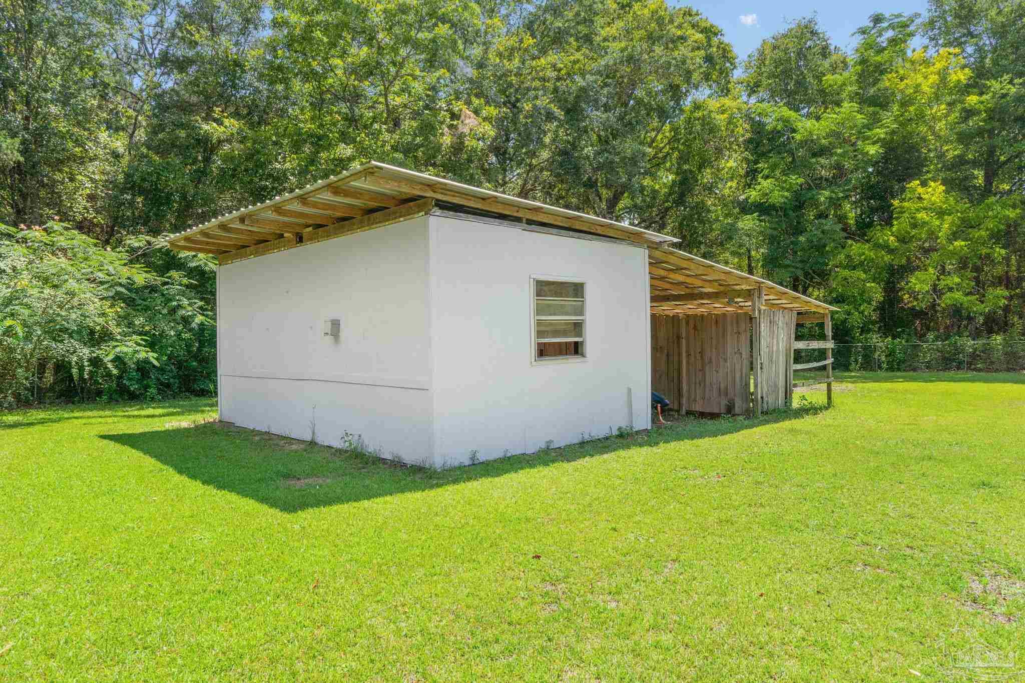 8553 Honeybee Ln