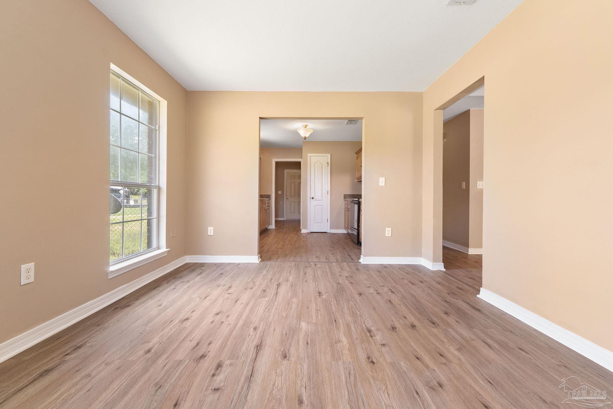 8553 Honeybee Ln
