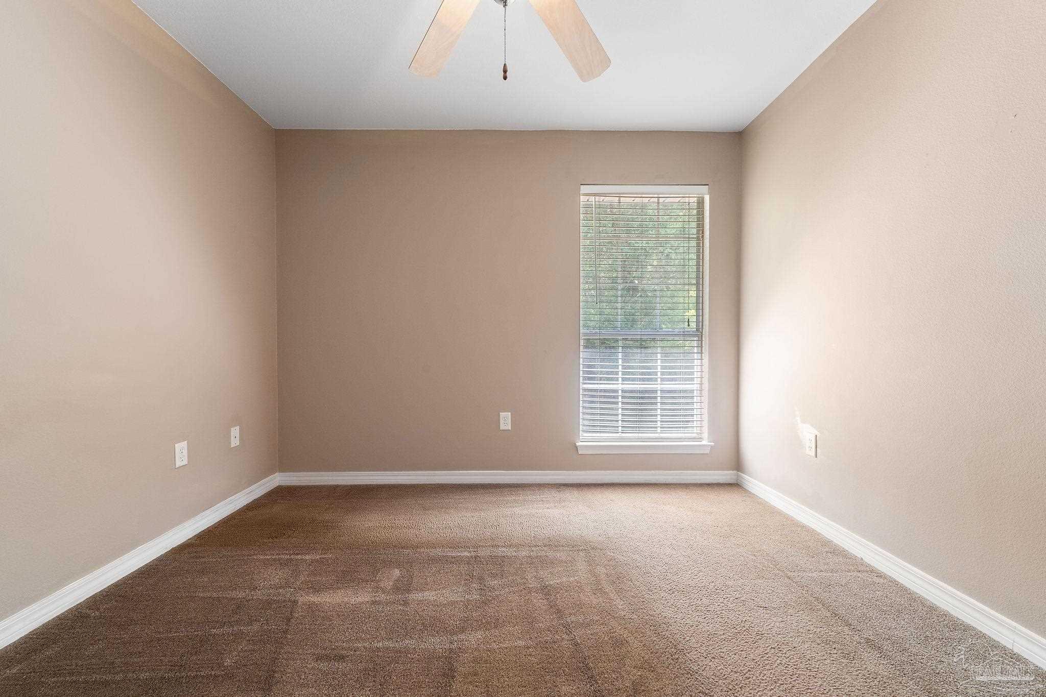 8553 Honeybee Ln