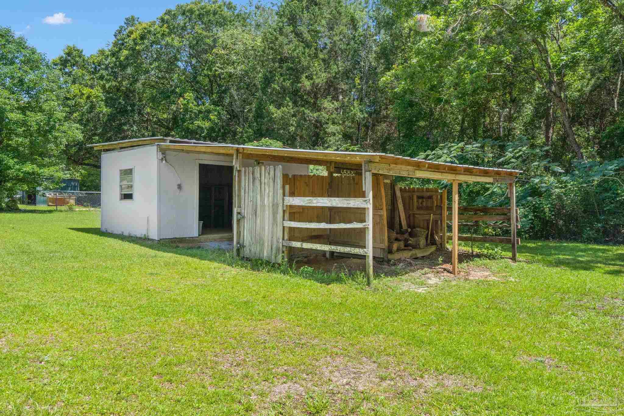 8553 Honeybee Ln
