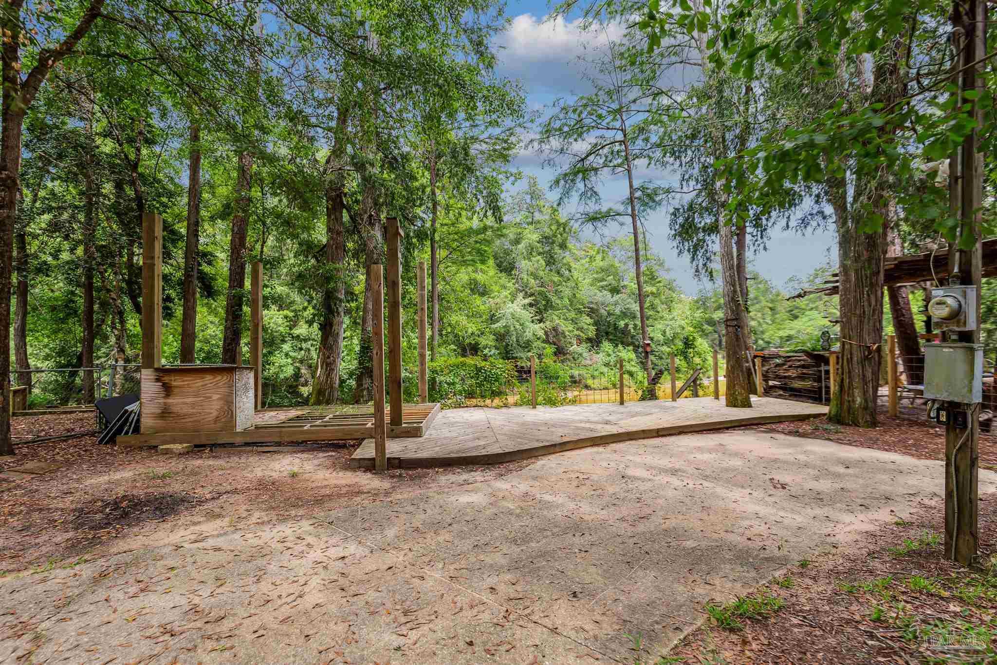 00 Steel Bridge Rd