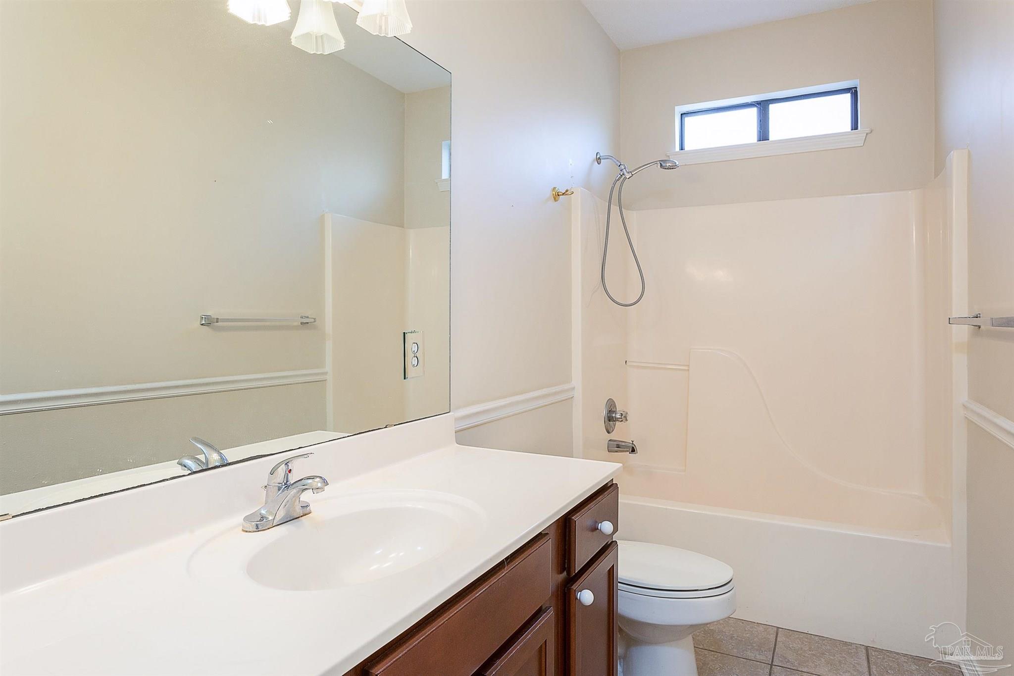 4161 Longwood Cir