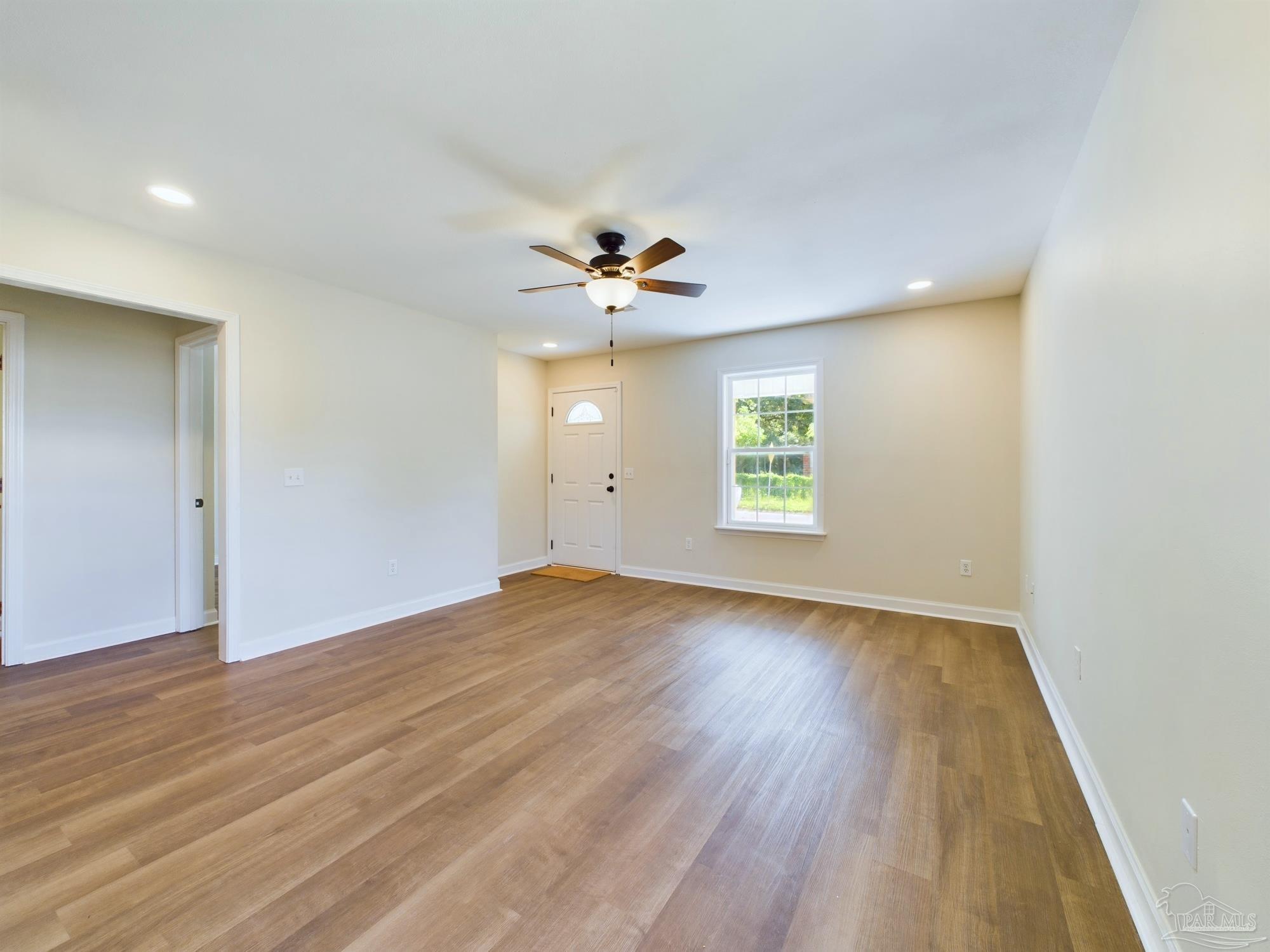 1503 N 6th Ave