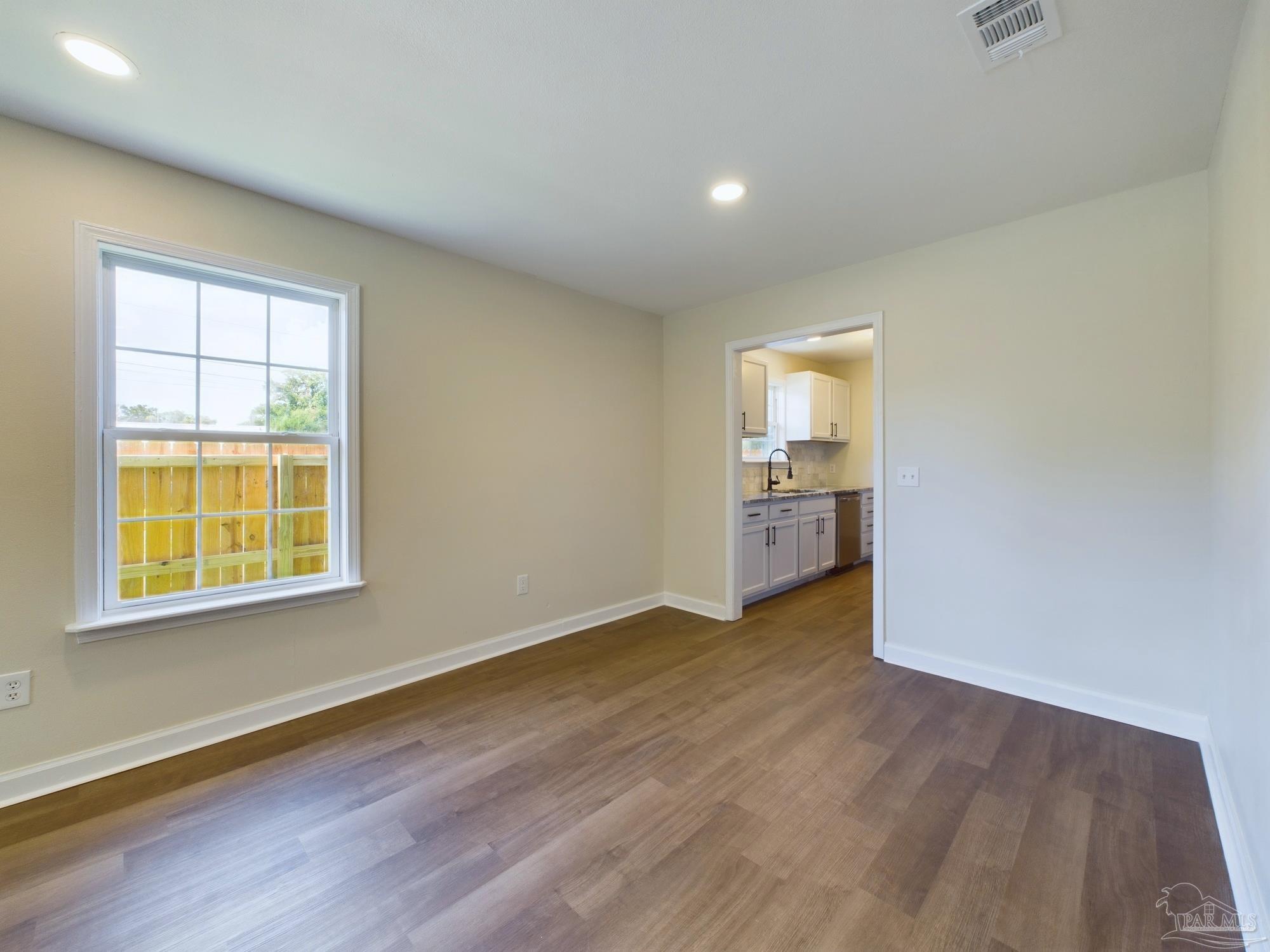 1503 N 6th Ave