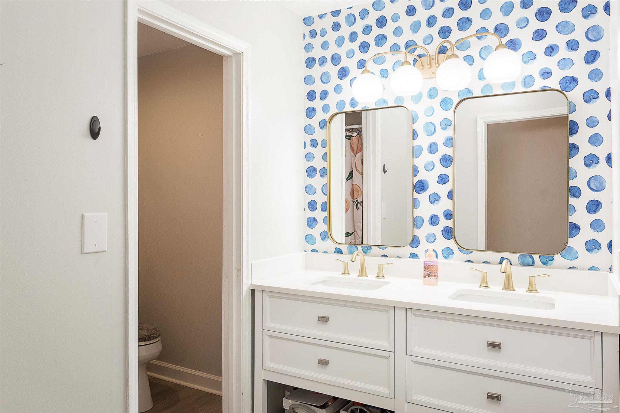 3821 Tiger Point Blvd