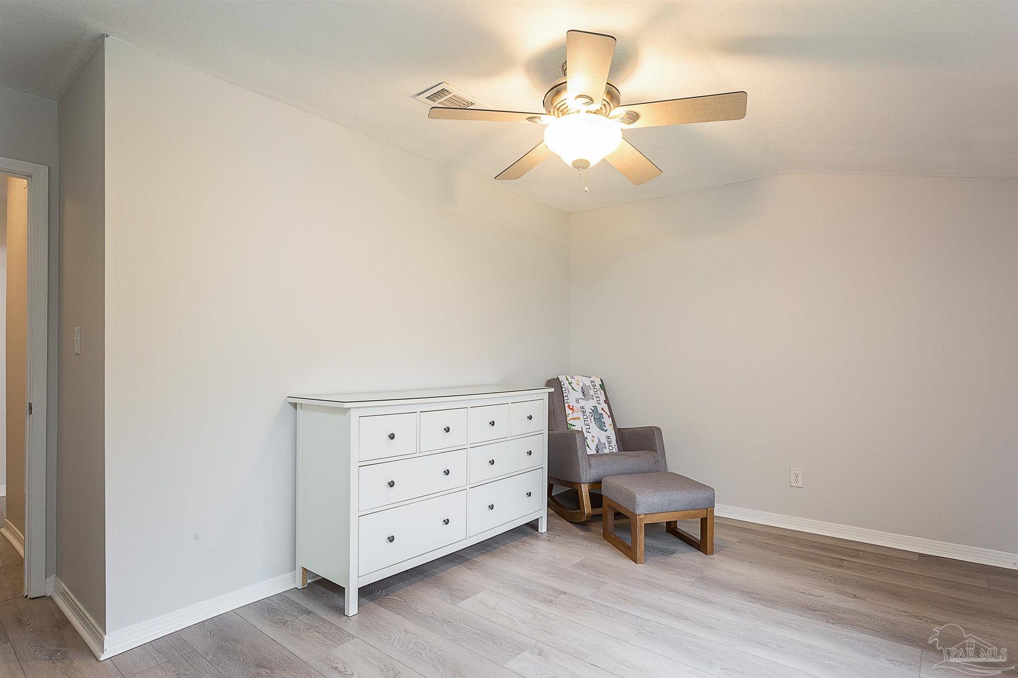 3821 Tiger Point Blvd