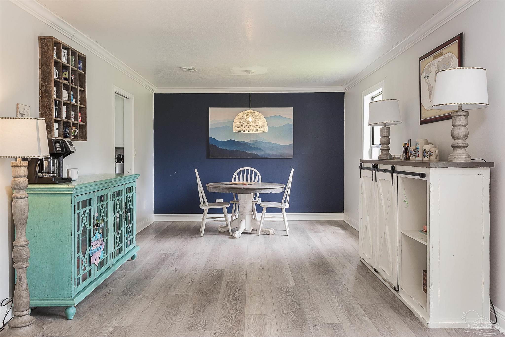 3821 Tiger Point Blvd