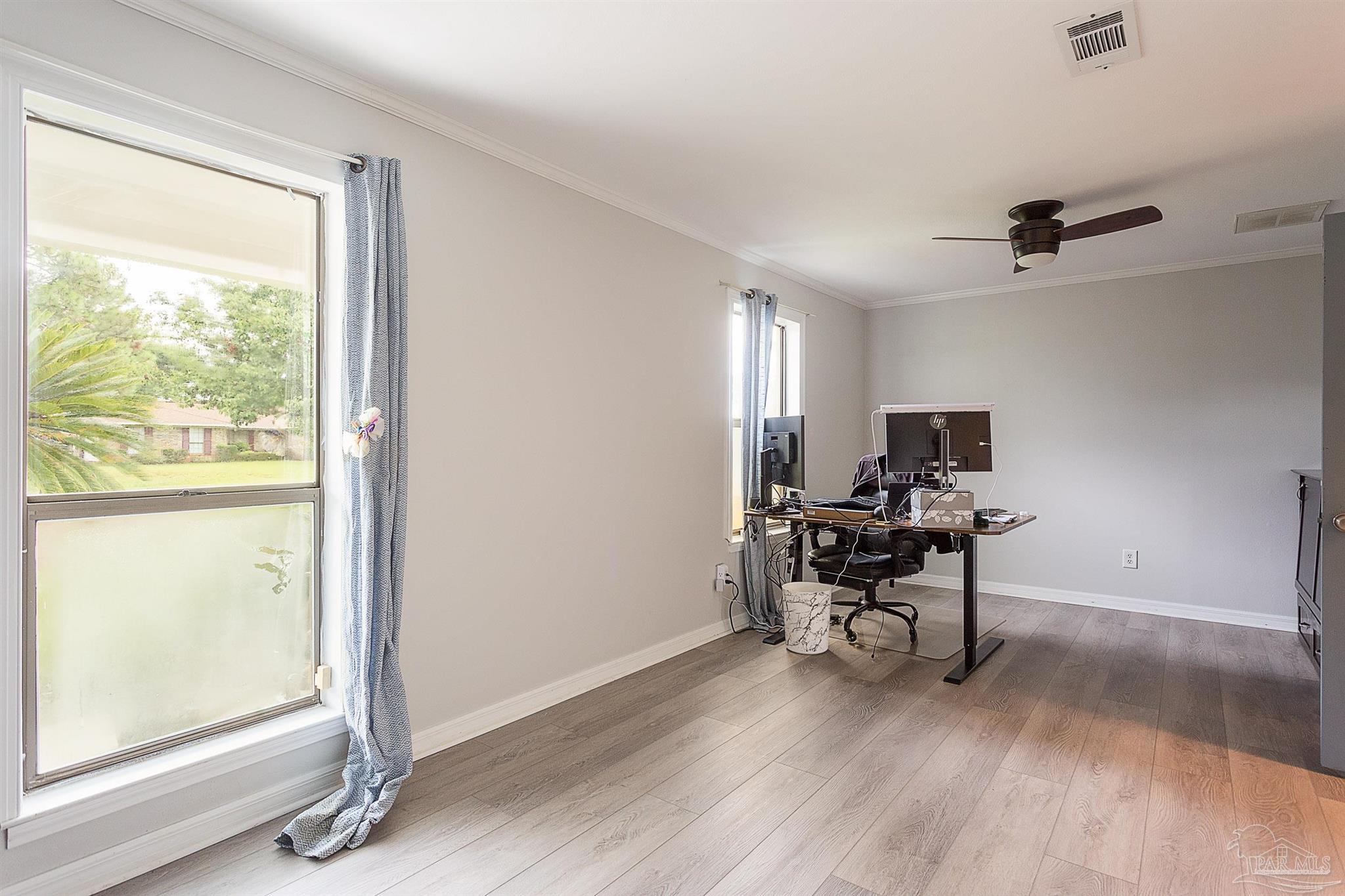 3821 Tiger Point Blvd