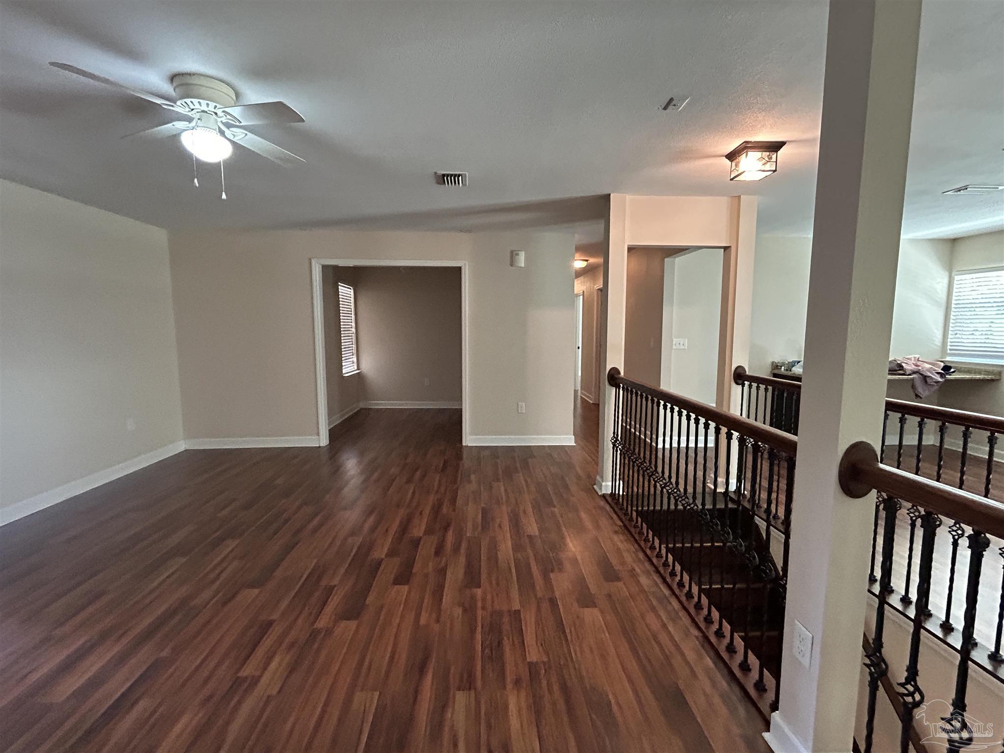 6575 Park Ave