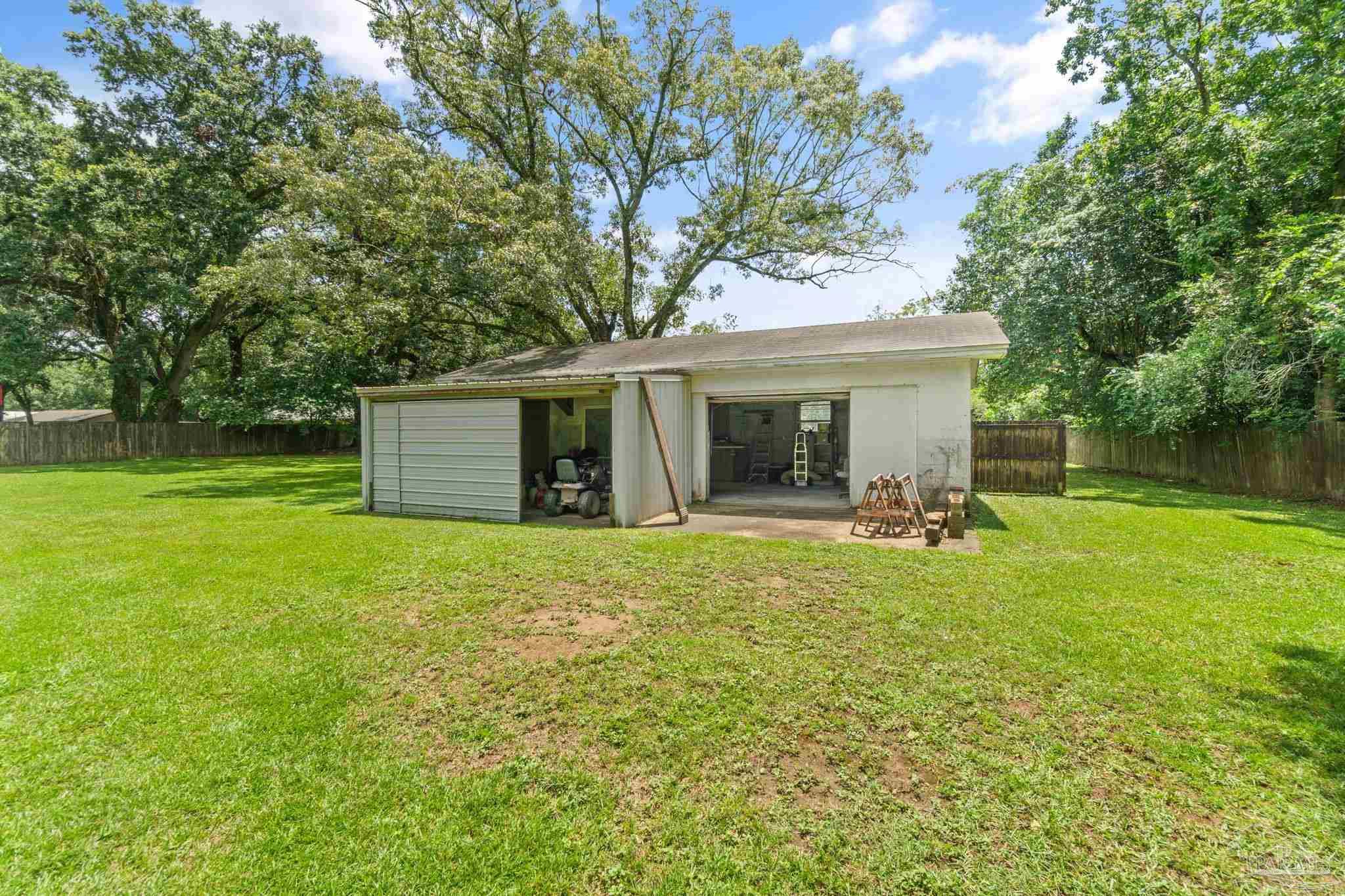 1732 Quiet Oak Ln