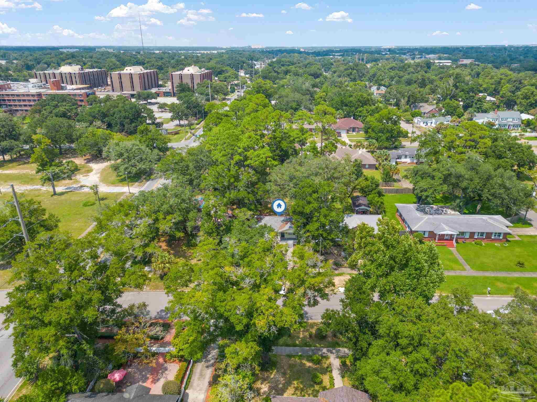 810 W Blount St