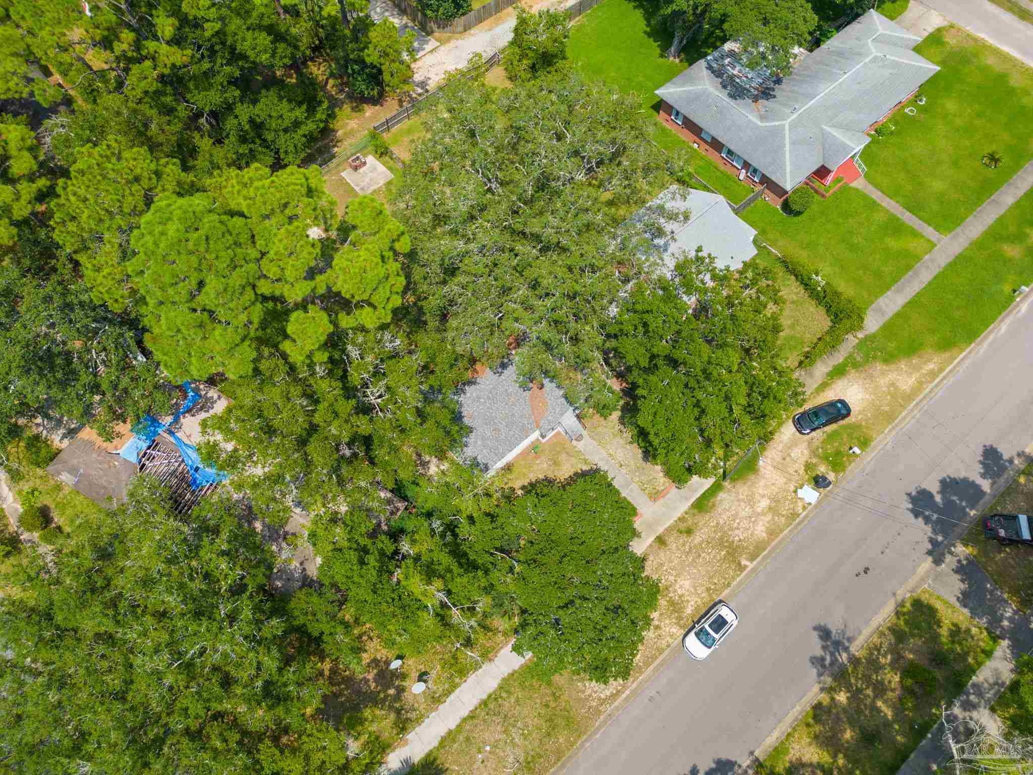 810 W Blount St