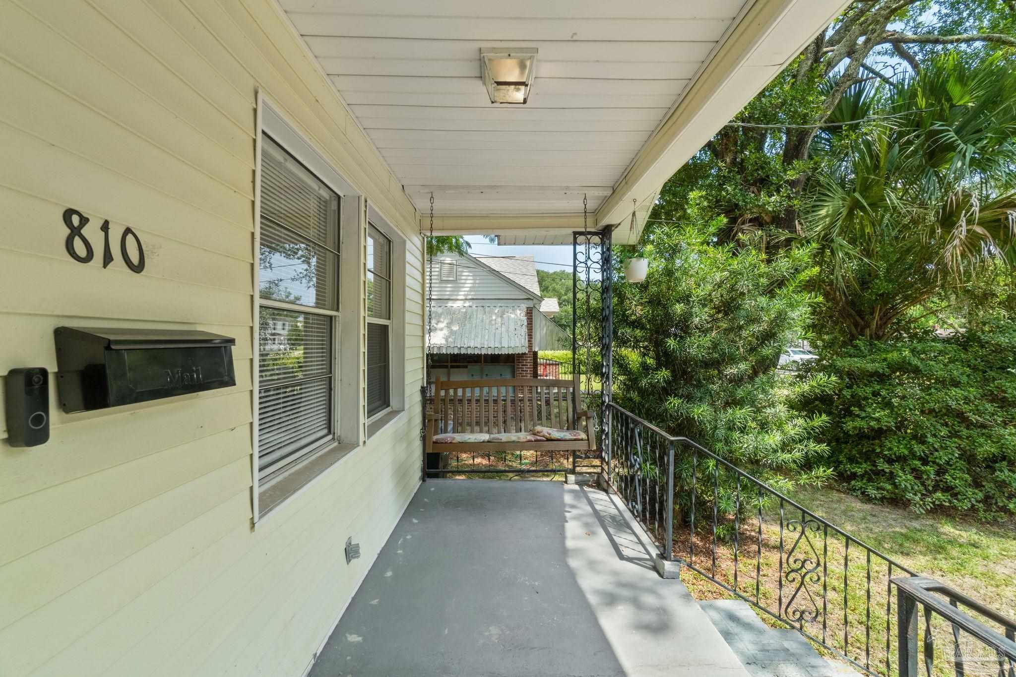 810 W Blount St