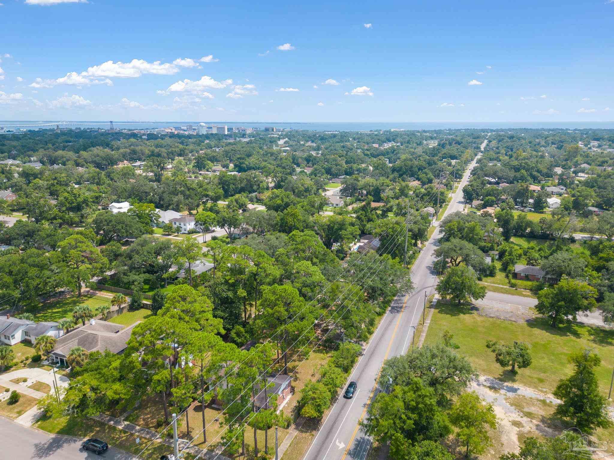 810 W Blount St