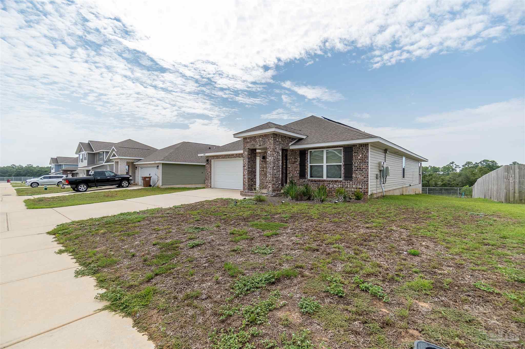 5583 Guinevere Ln