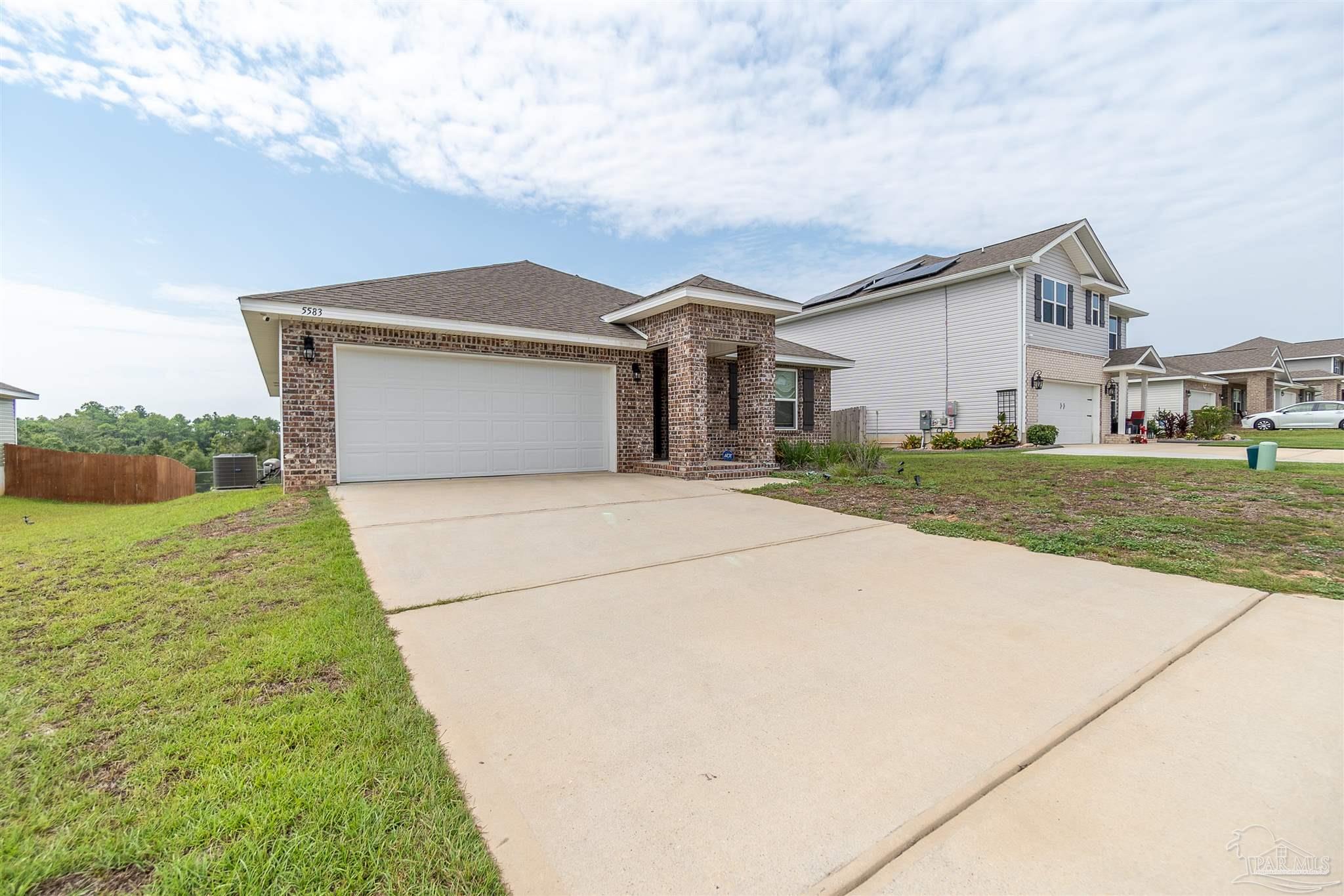 5583 Guinevere Ln