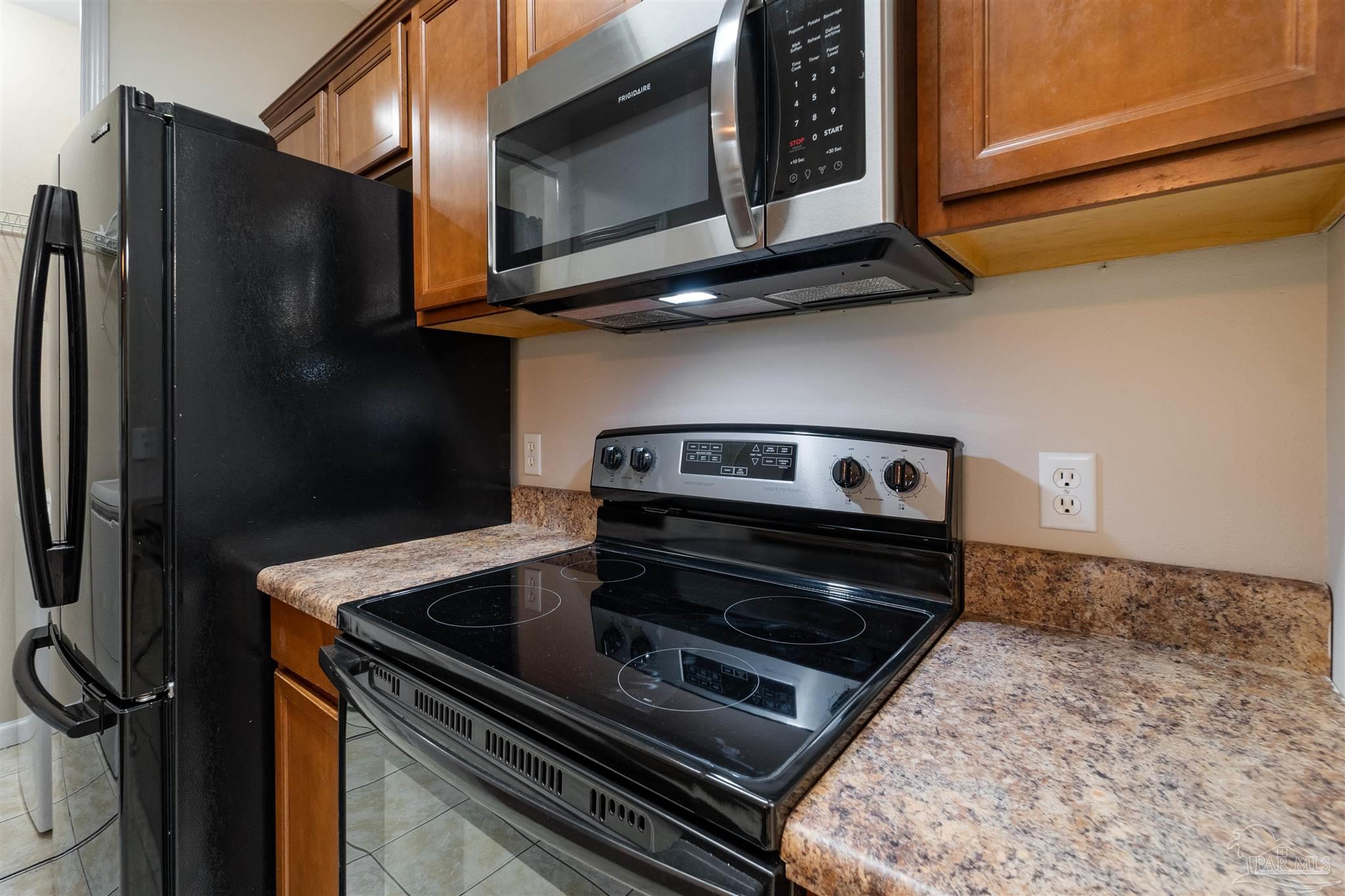 601 E Burgess Rd # D3