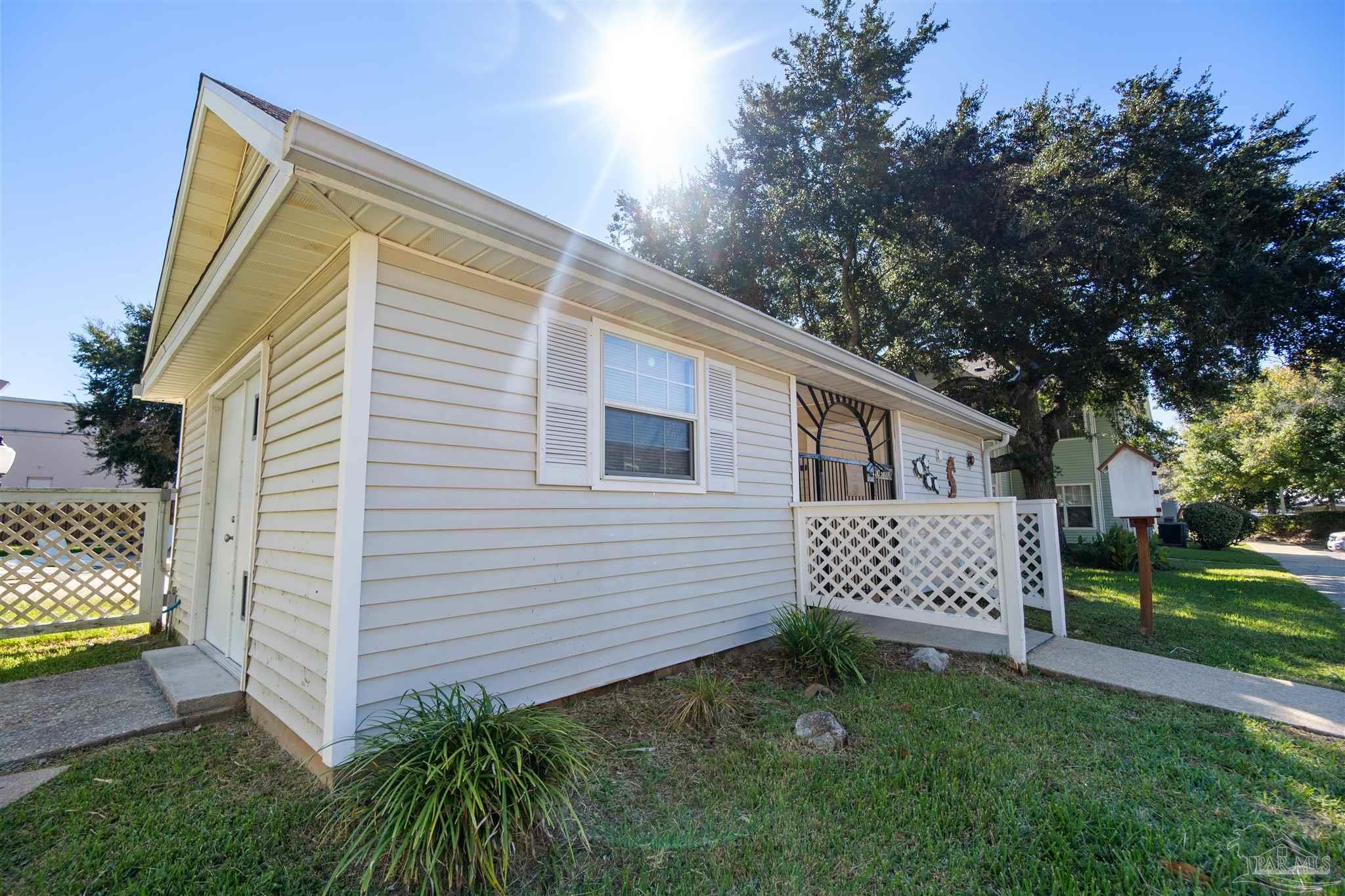 601 E Burgess Rd # D3