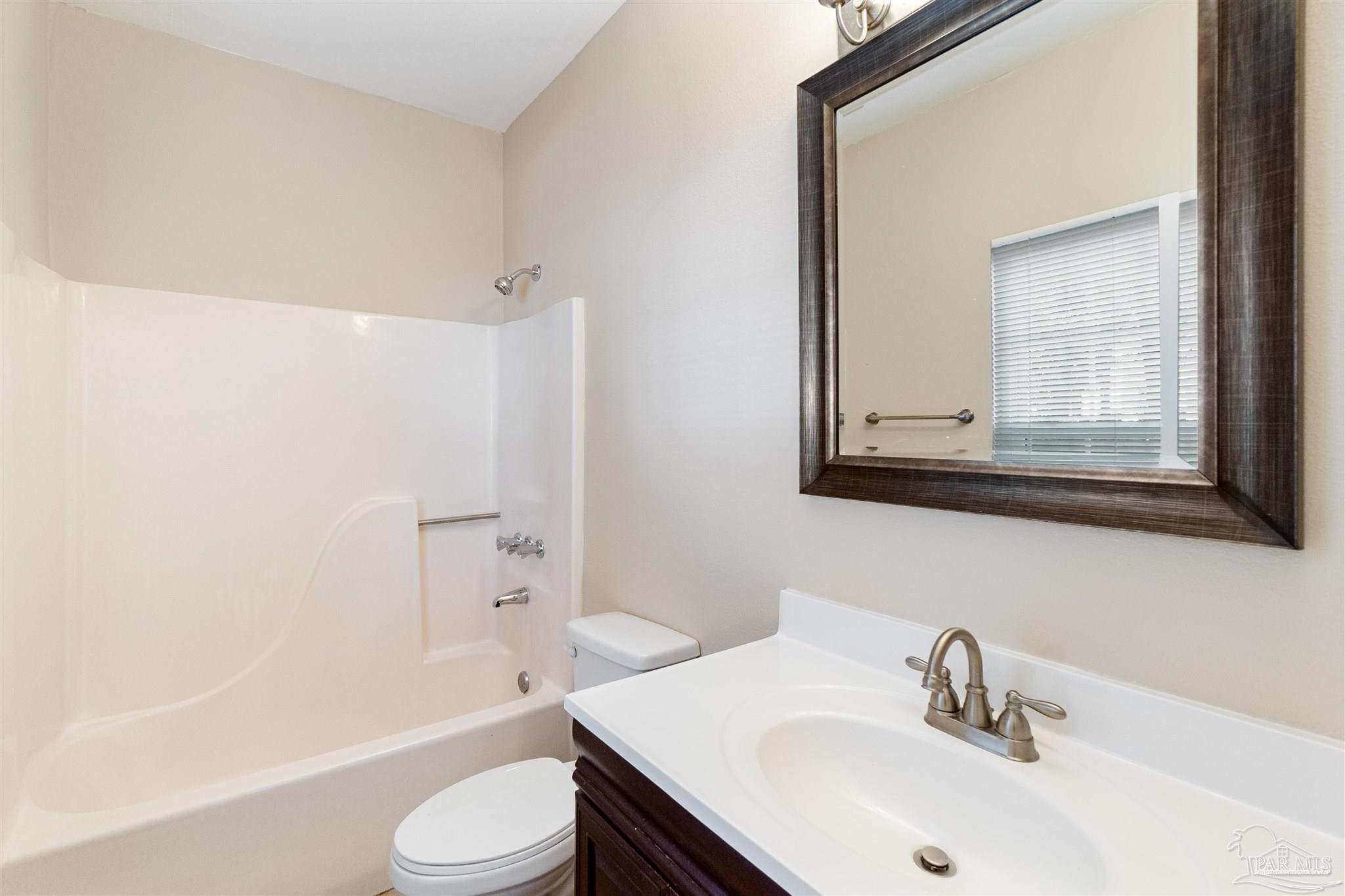 601 E Burgess Rd # D3