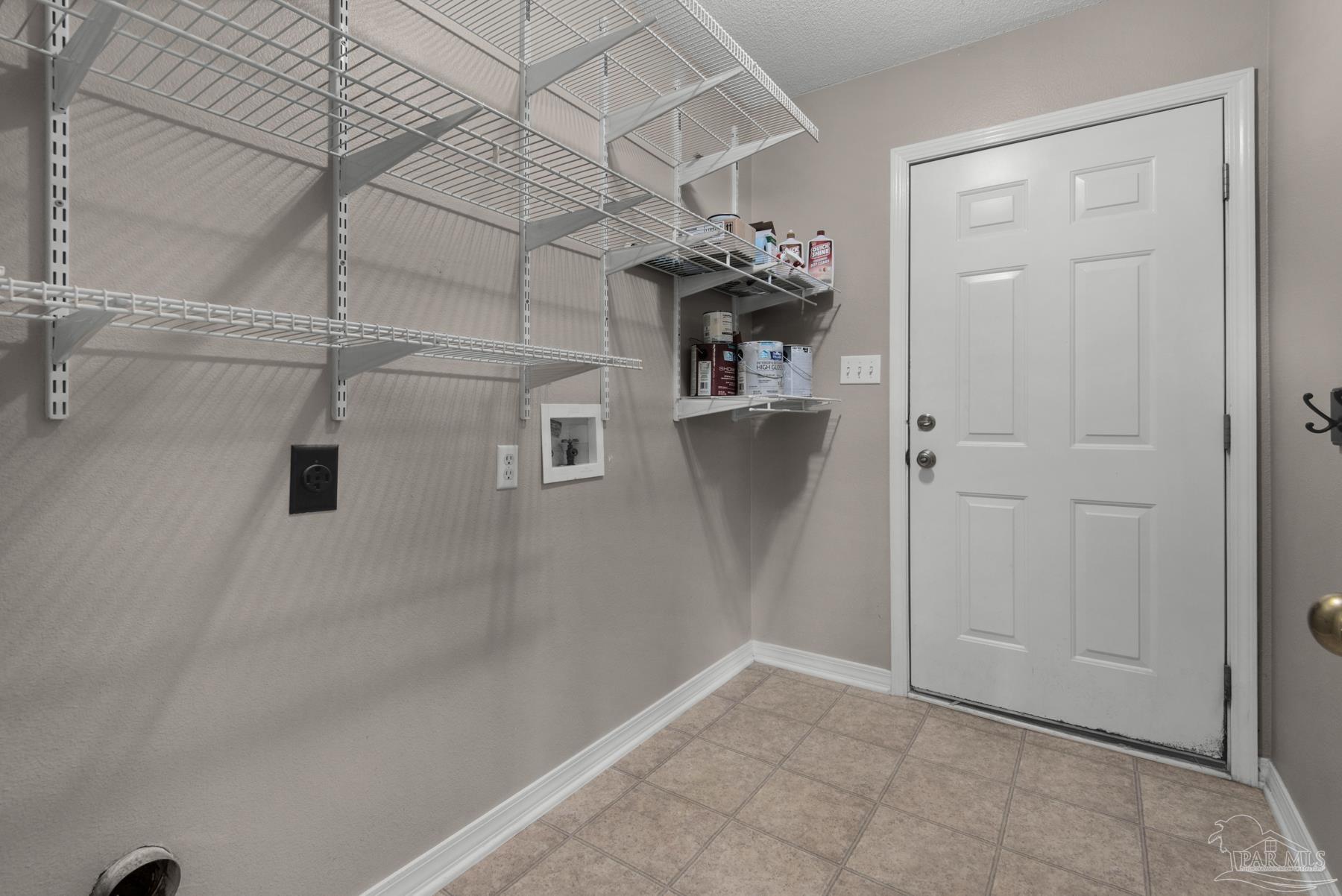 5089 Mandavilla Blvd