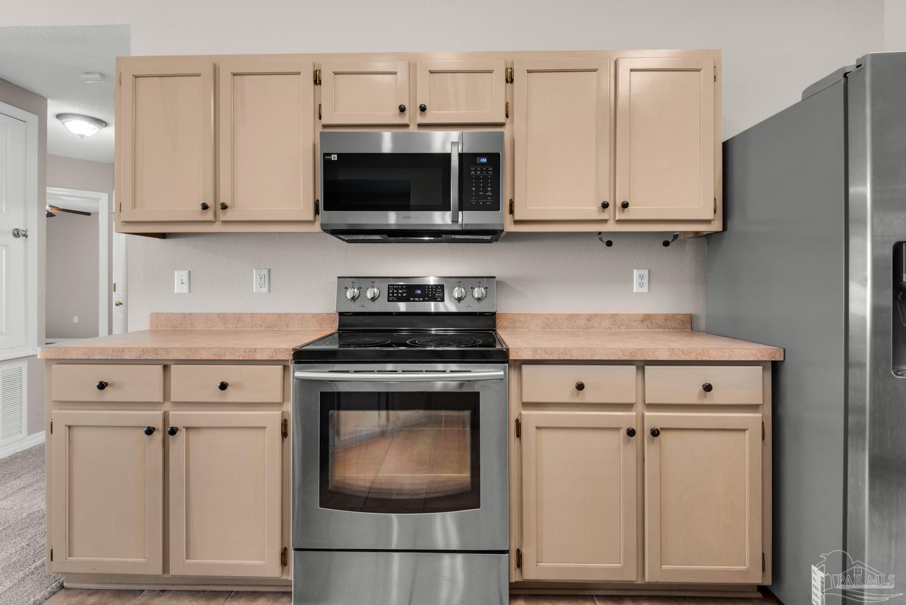 5089 Mandavilla Blvd