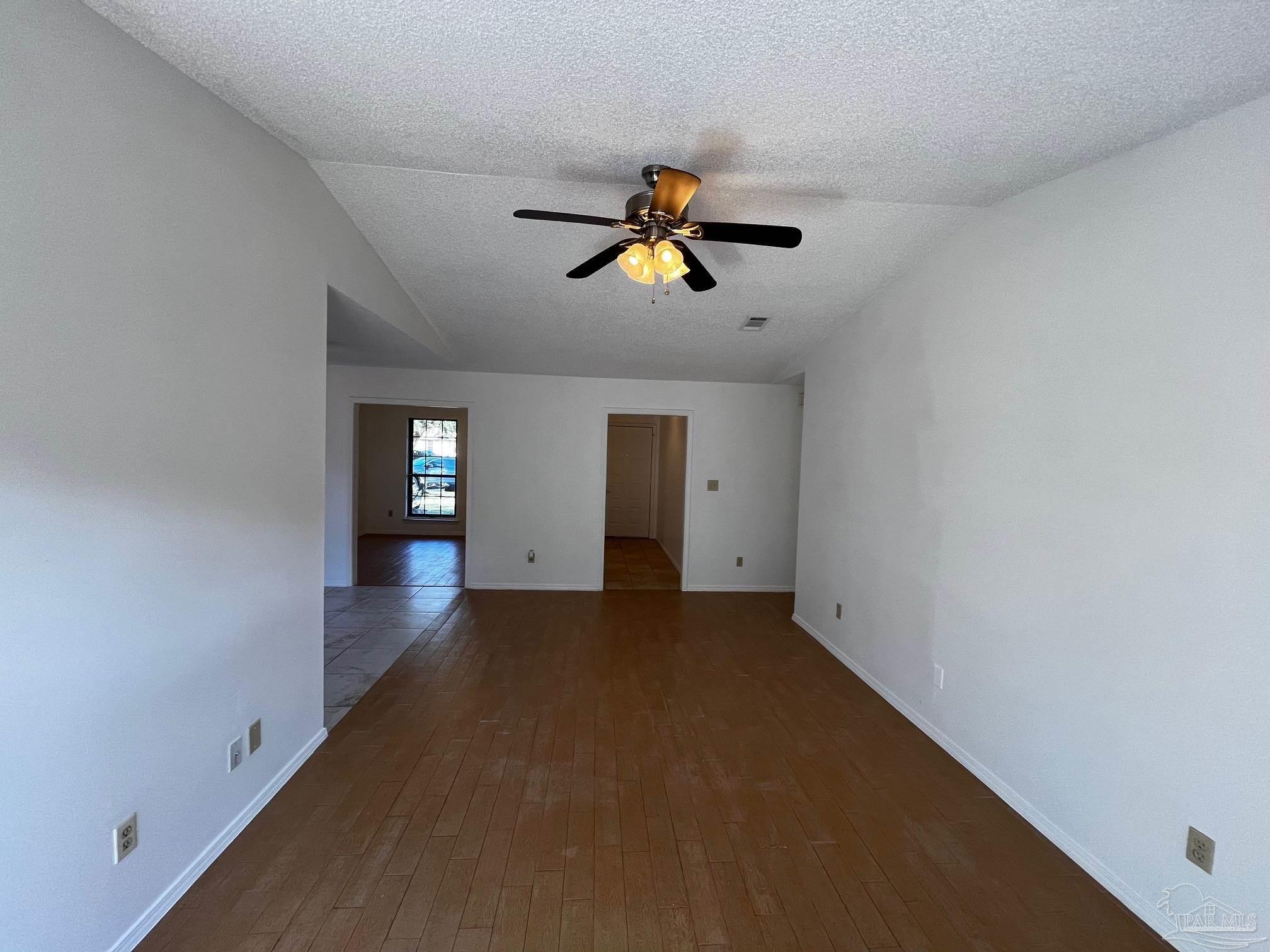 1359 Sanibel Ln