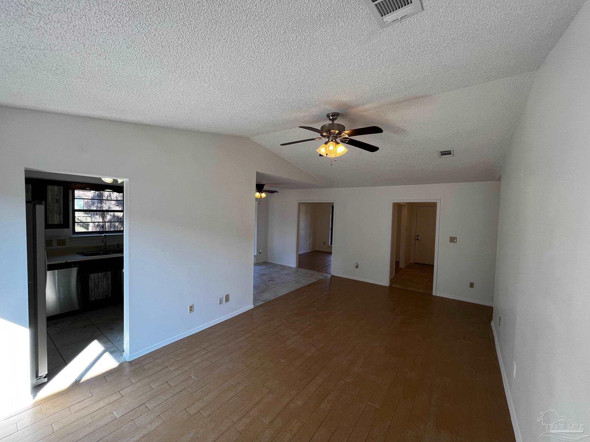 1359 Sanibel Ln