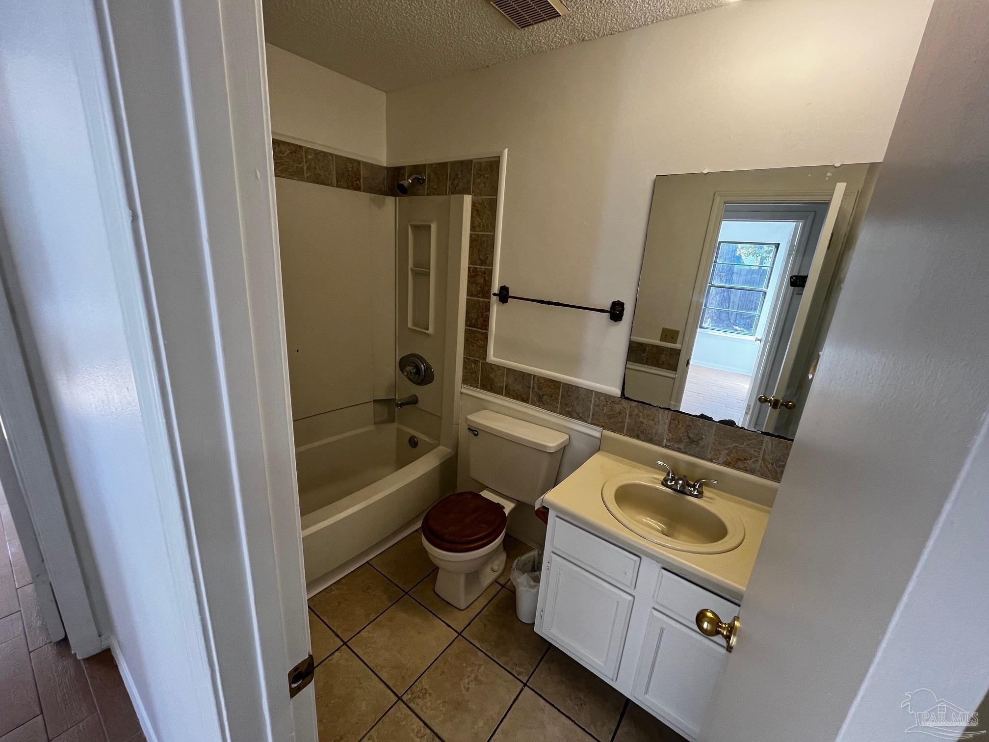 1359 Sanibel Ln