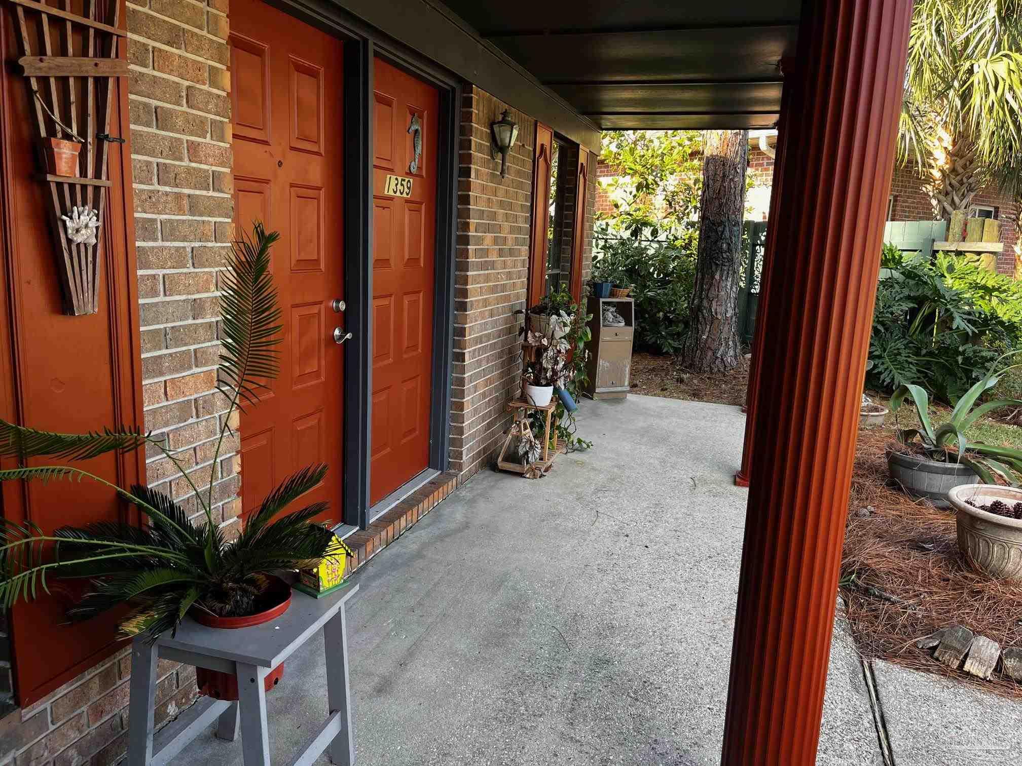 1359 Sanibel Ln