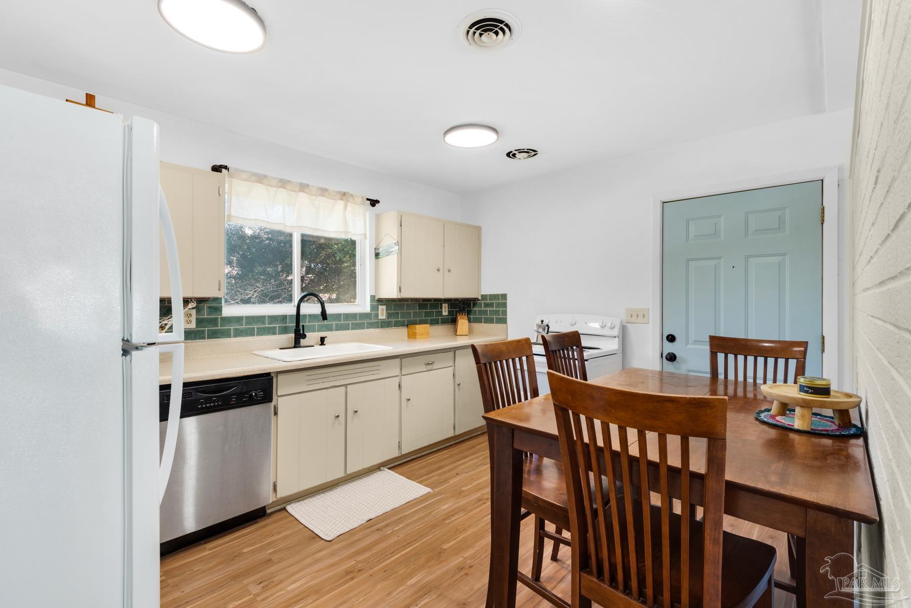 5430 Thornhill Rd