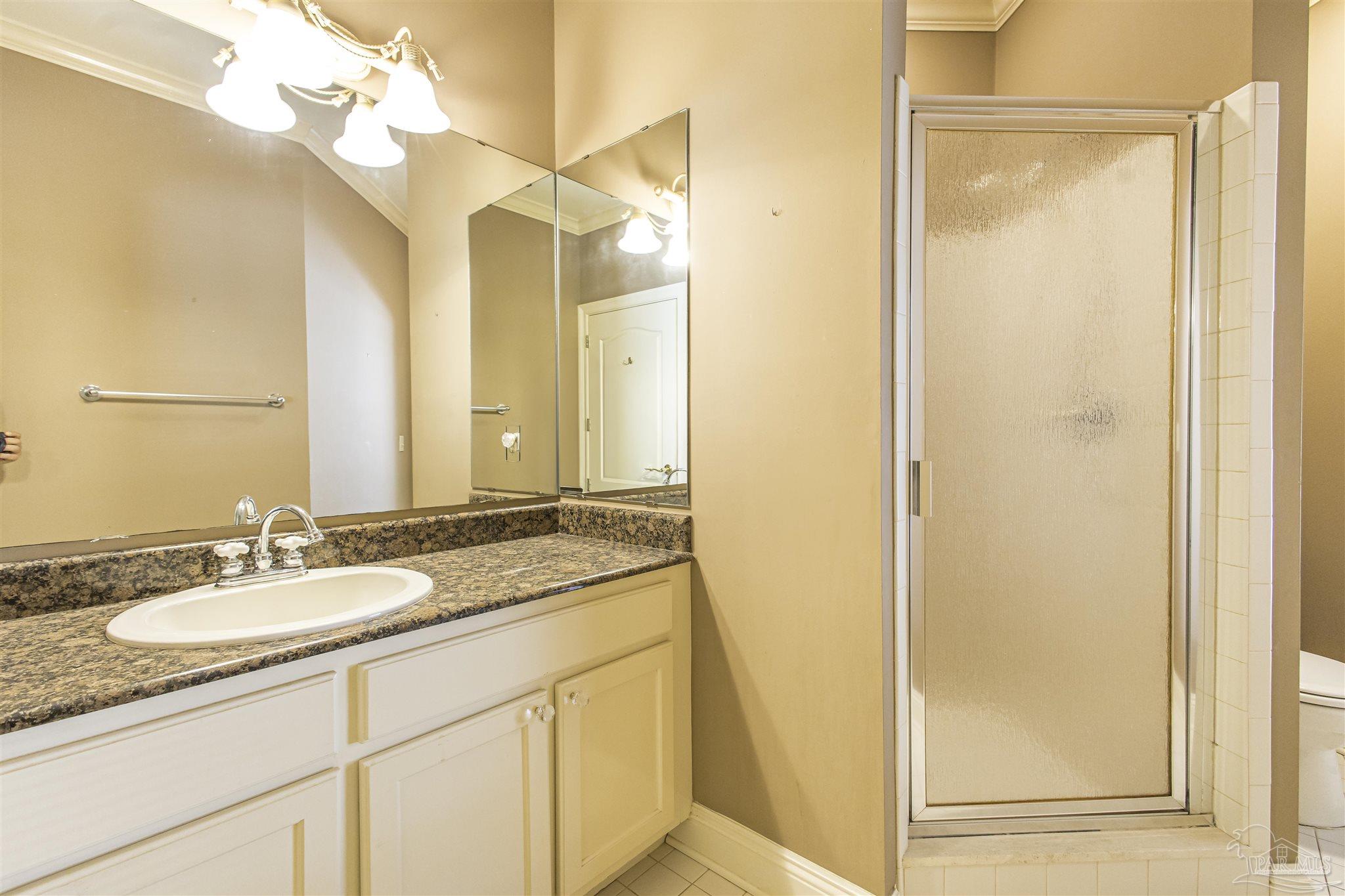 2549 Frank Cir