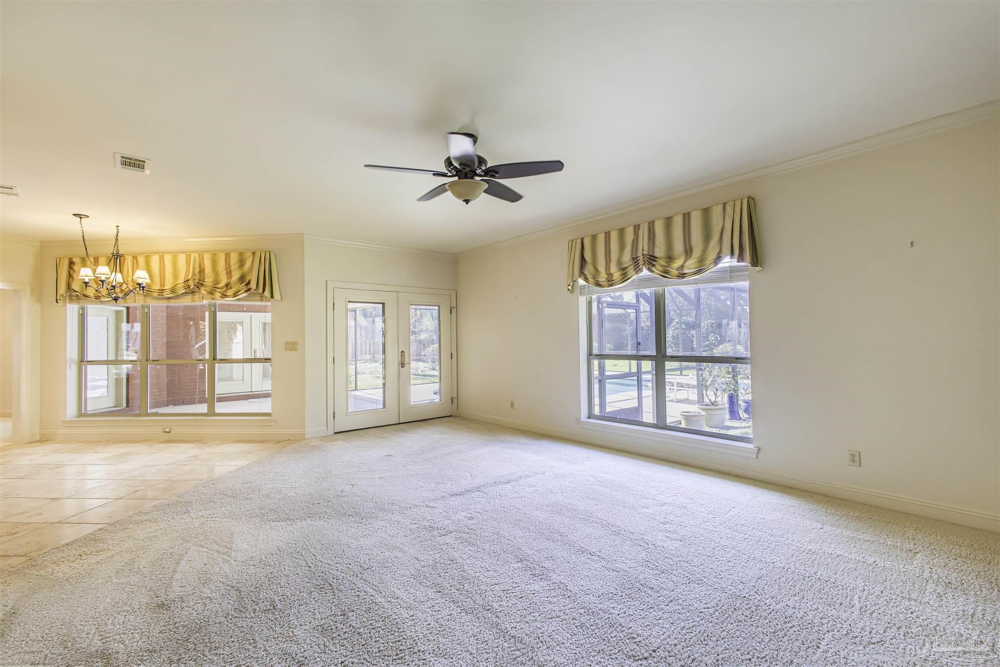 2549 Frank Cir