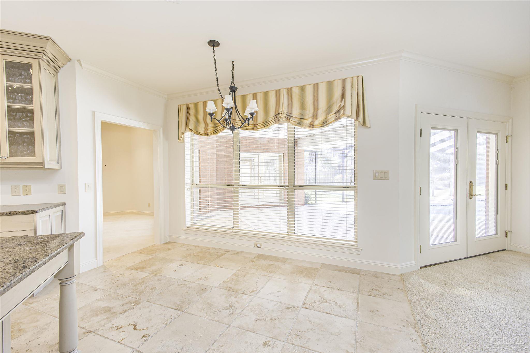 2549 Frank Cir