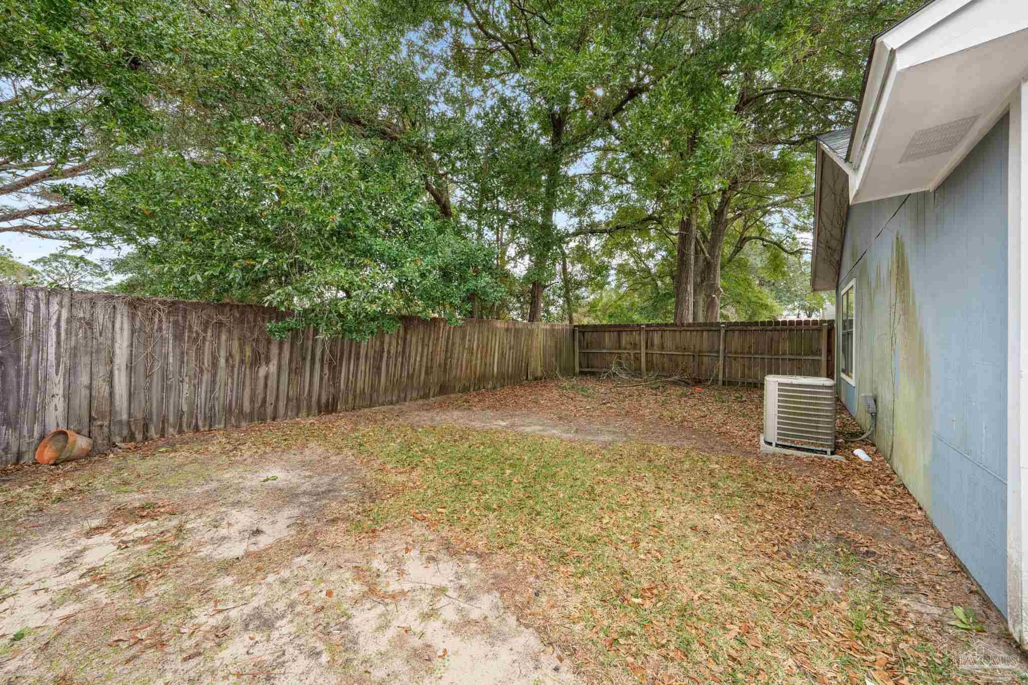 3010 Pickford Pl